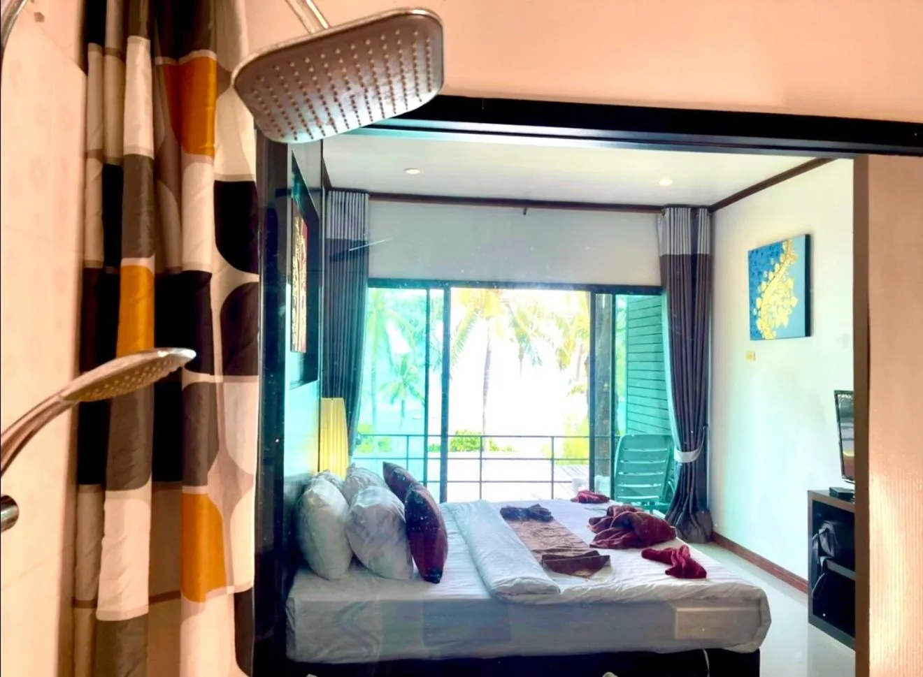 Bed in Kathalee Beach Resort & Spa