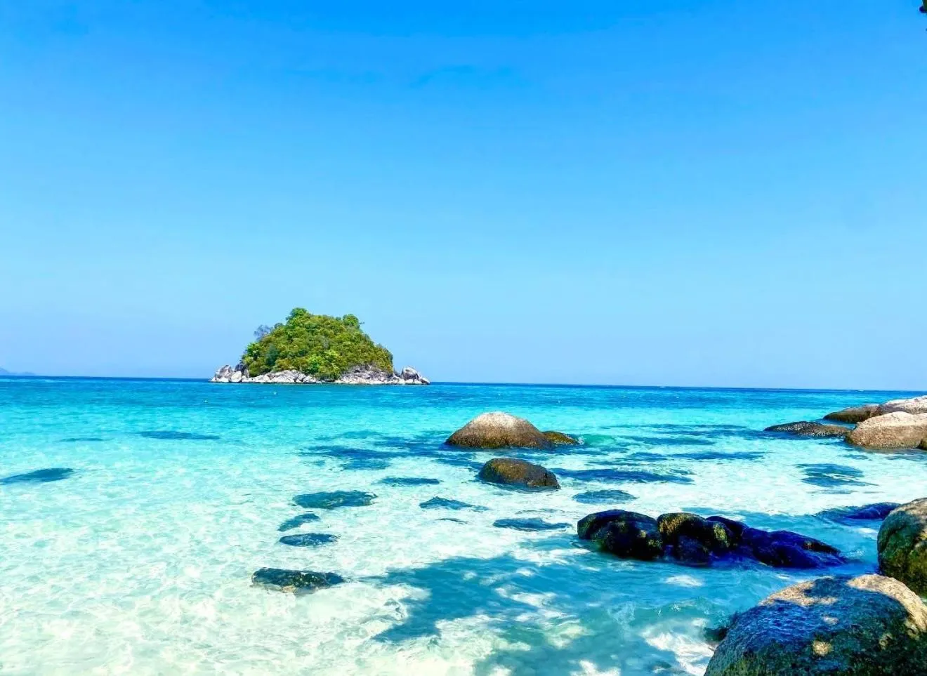 Day in Kathalee Beach Resort & Spa