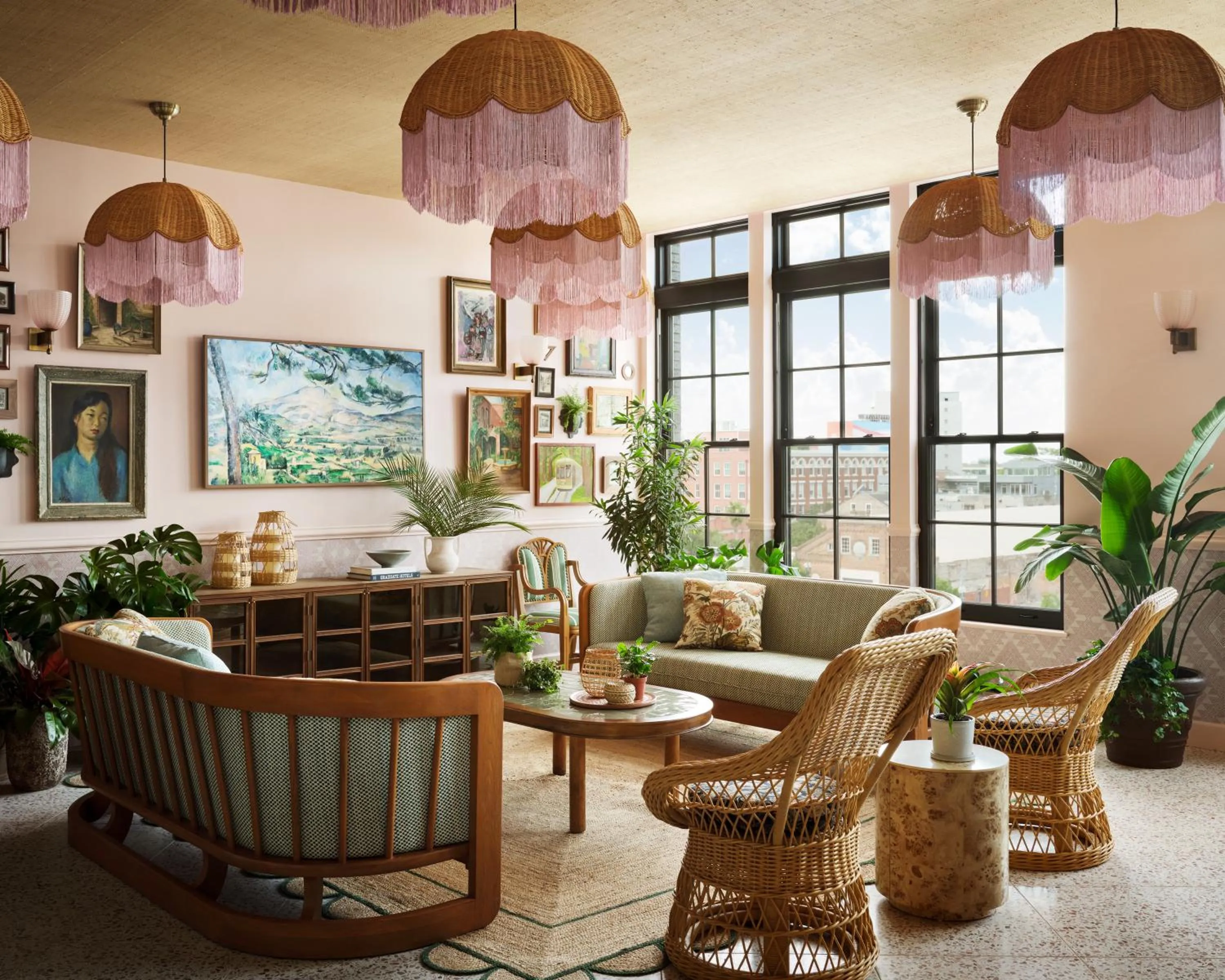 Lounge or bar in Memoir Warehouse District