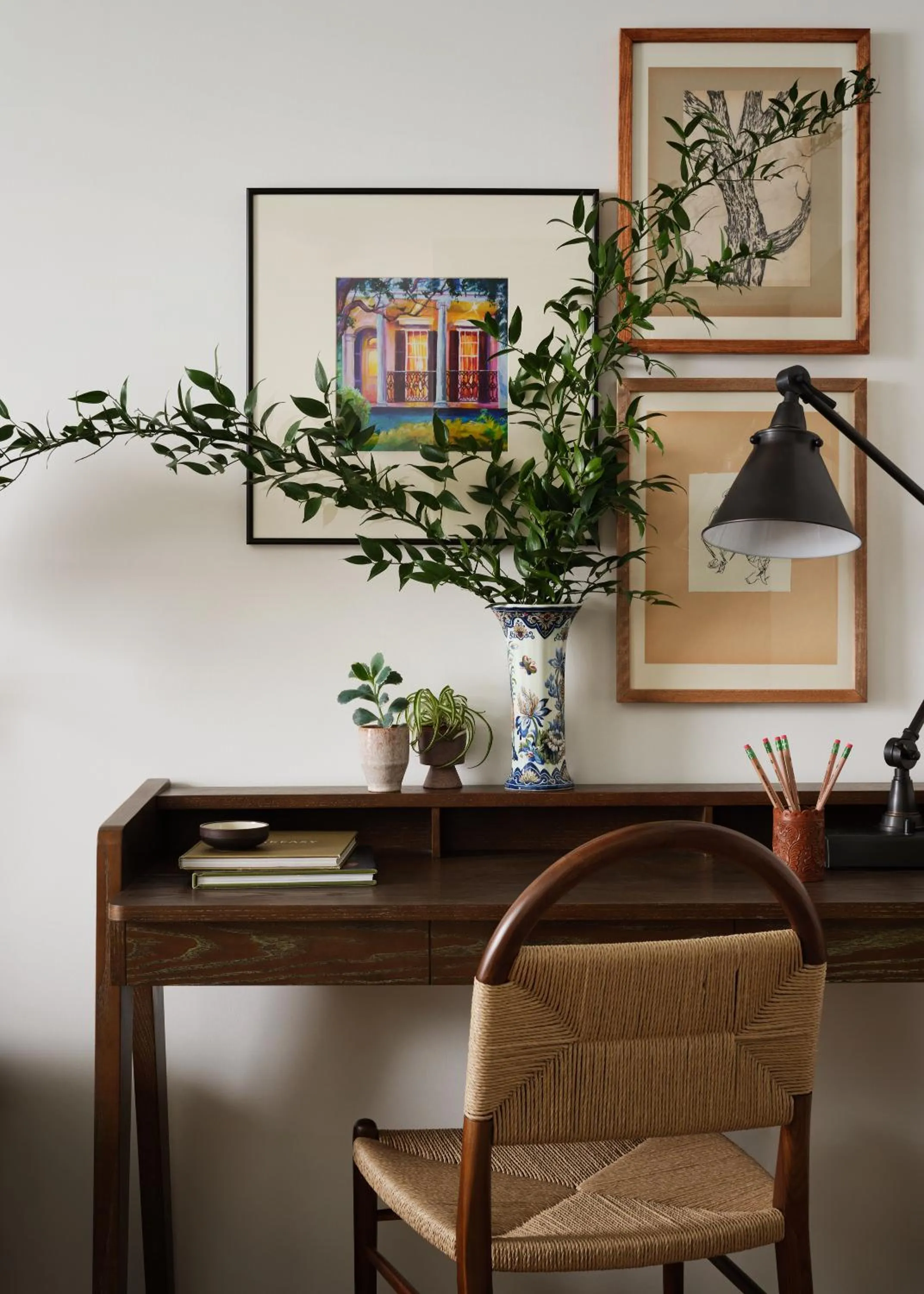Dining area in Memoir Warehouse District