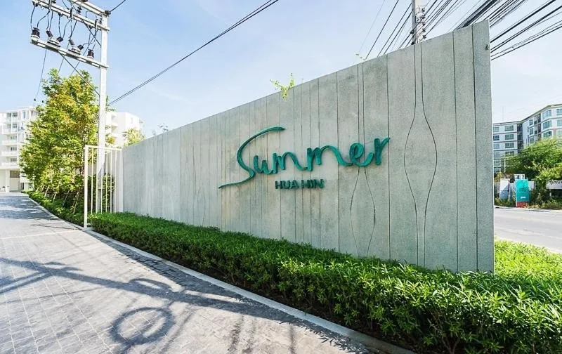 Summer Huahin Condo 2 Bedrooms Pool View Classic Room