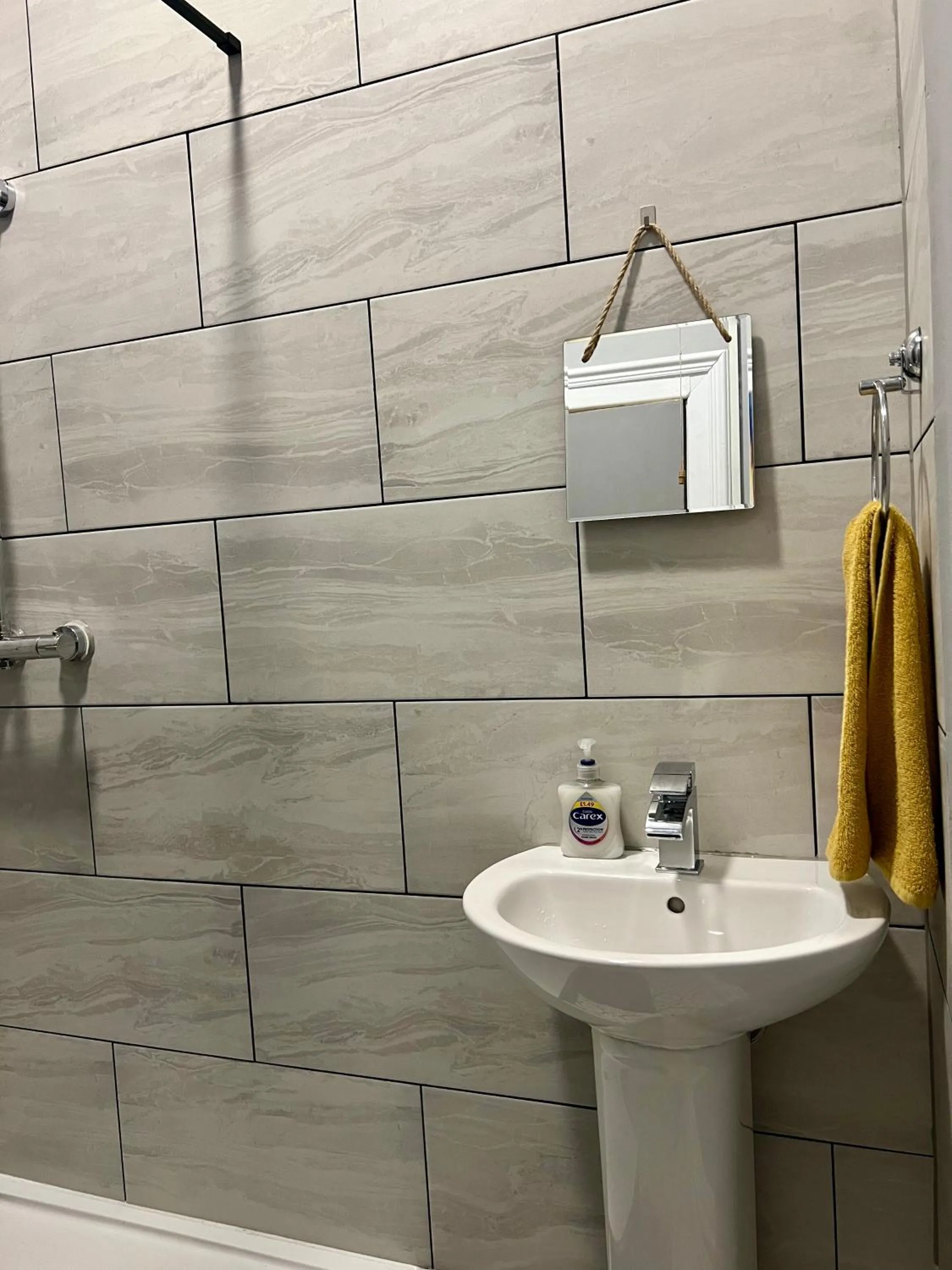 Bathroom in St Andrews house Hotel