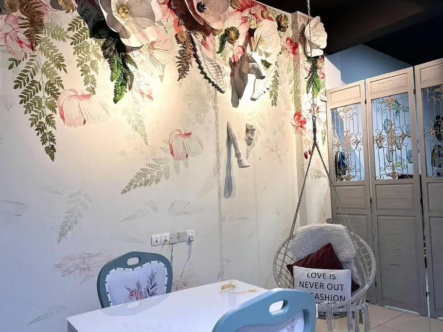 Dining area in Unicorn Fairy Theme 2BR Airport Suite# Straits Intl# Pantai Hospt