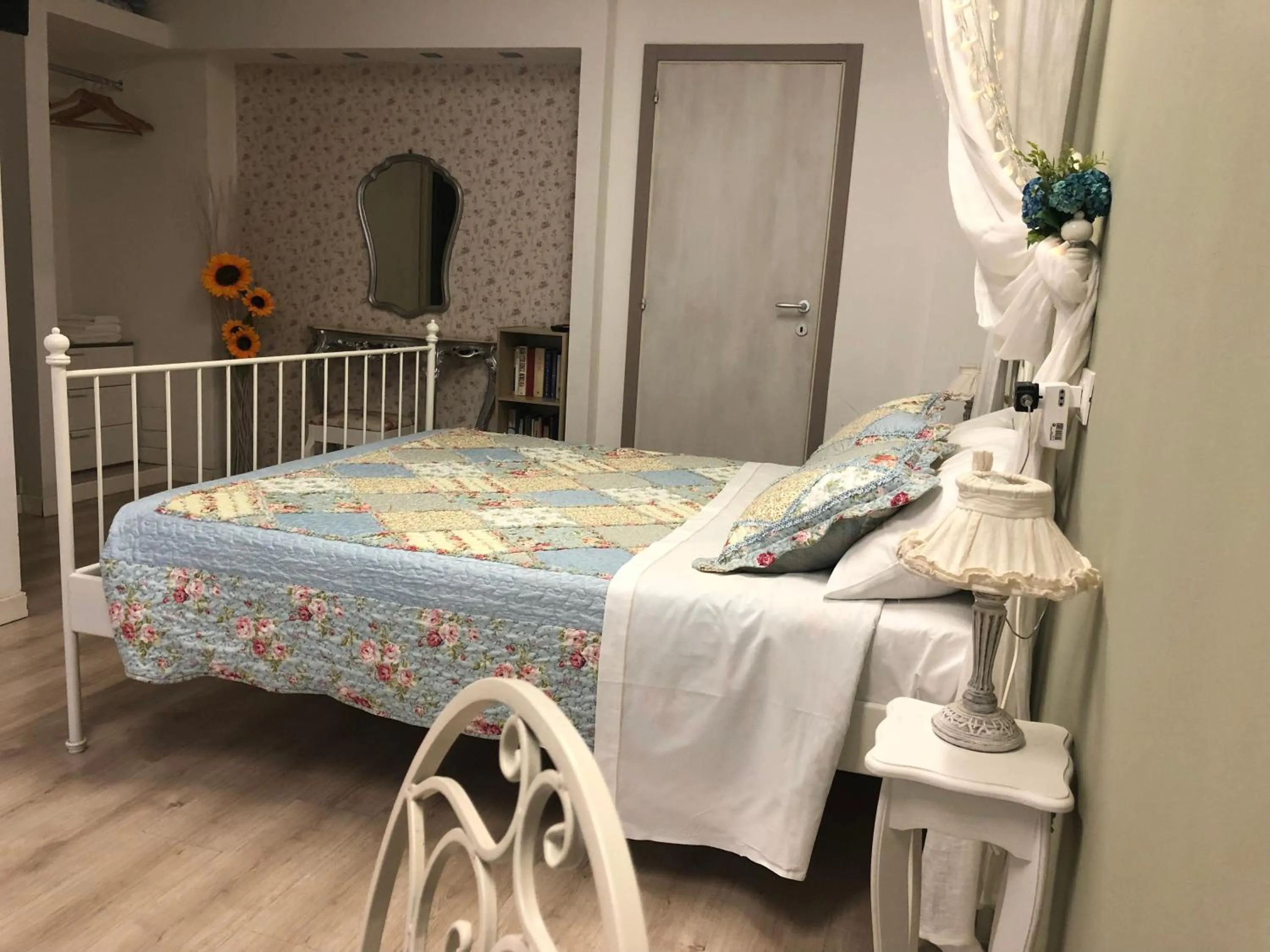 Photo of the whole room, Bed in Residenza Fiori di Grano