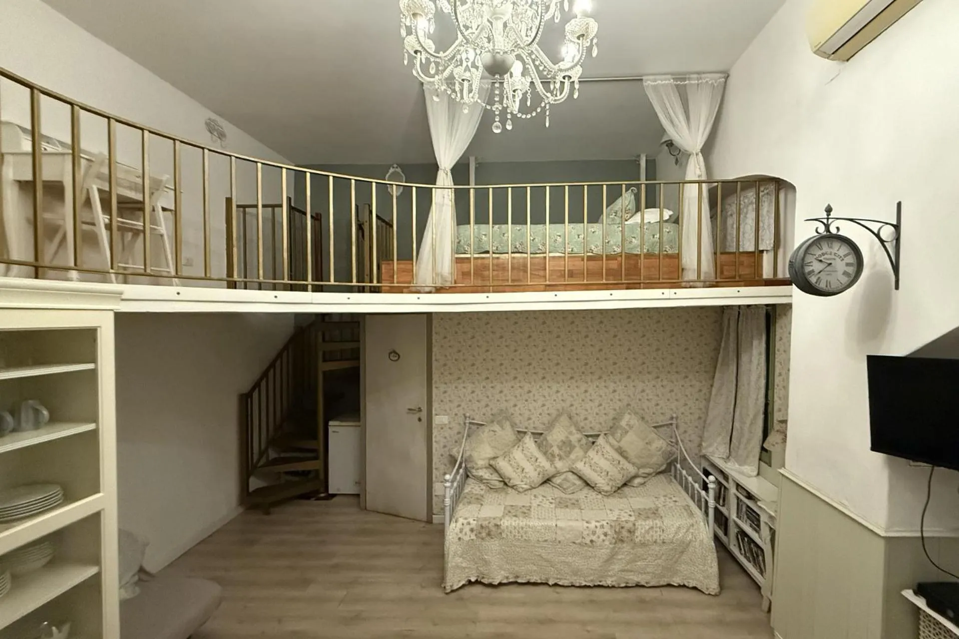 Photo of the whole room, Bed in Residenza Fiori di Grano