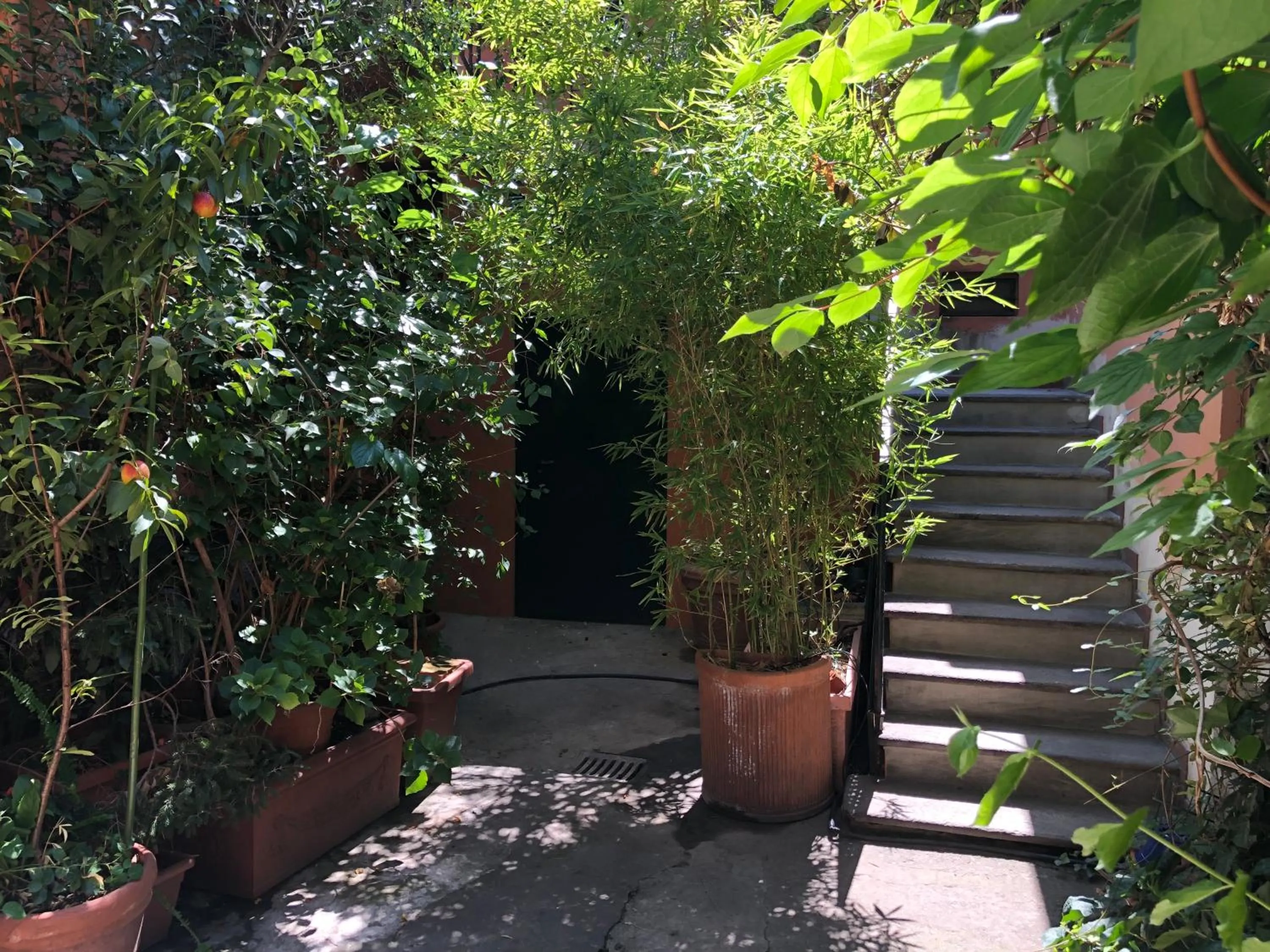 Inner courtyard view in Residenza Fiori di Grano