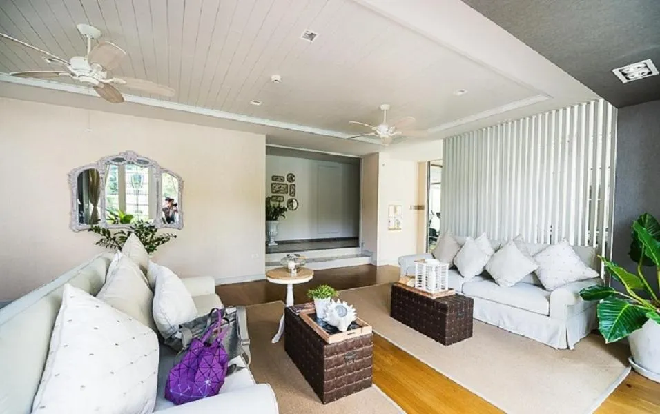 Summer Huahin Condo classic room pool view