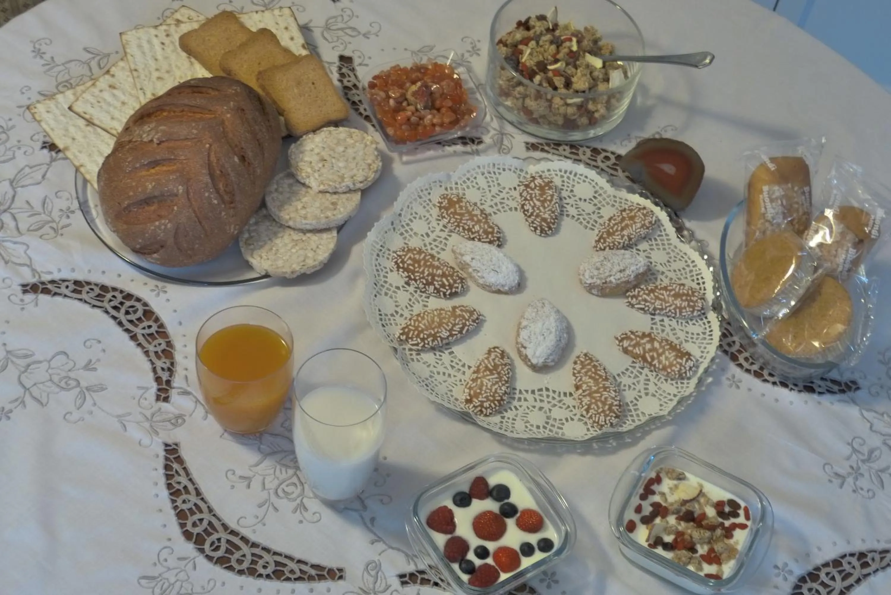 Buffet breakfast in B & B Ametista Bergamo