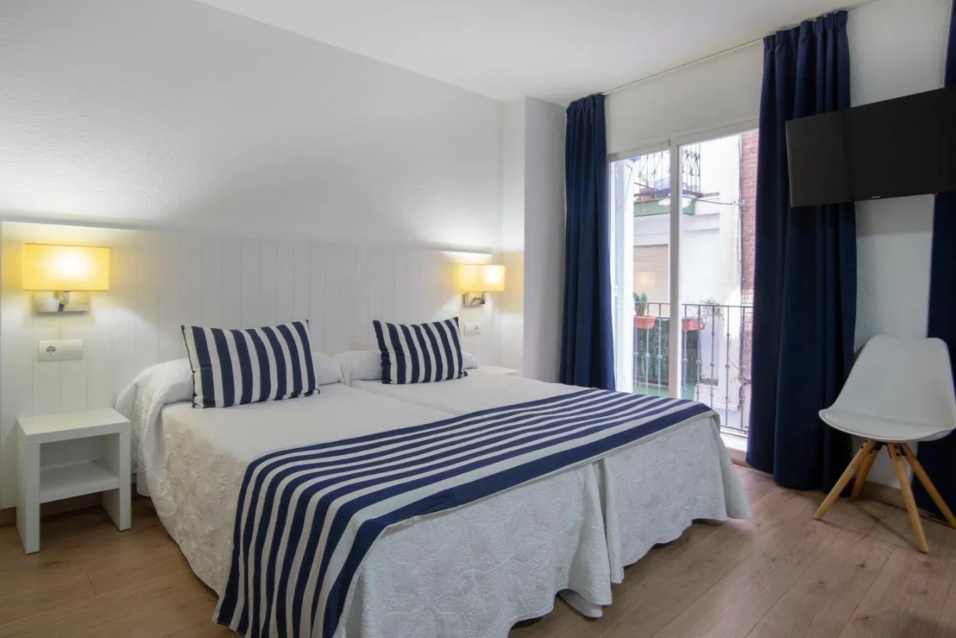 City view, Bed in Apartamentos La Mar