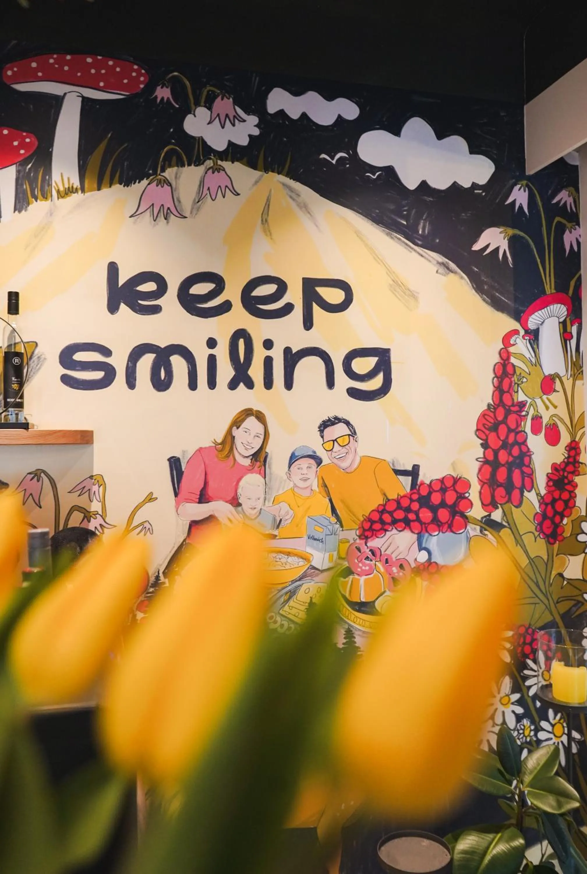 Restaurant/places to eat in Boutique House happYellow Saalbach