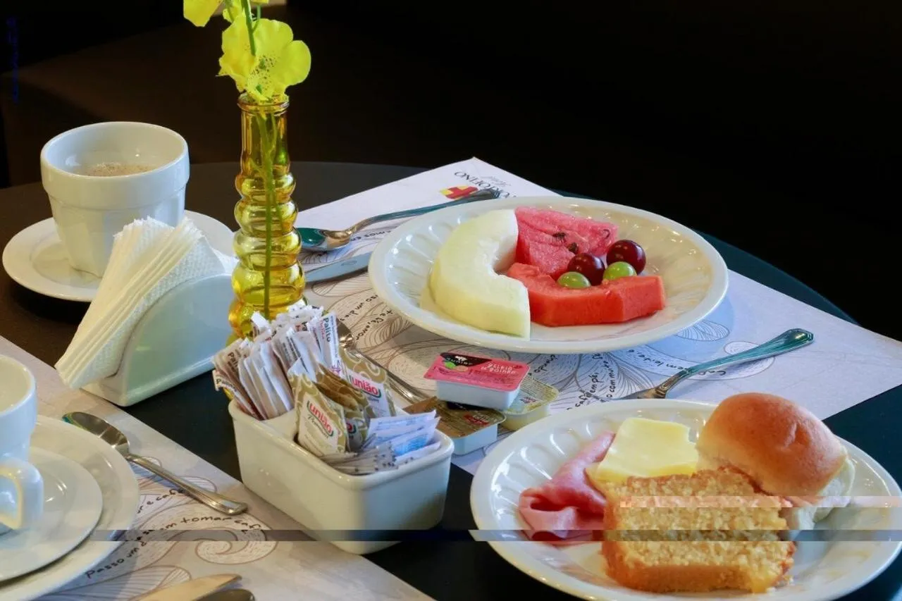 Restaurant/places to eat in Portofino Hotel Prime