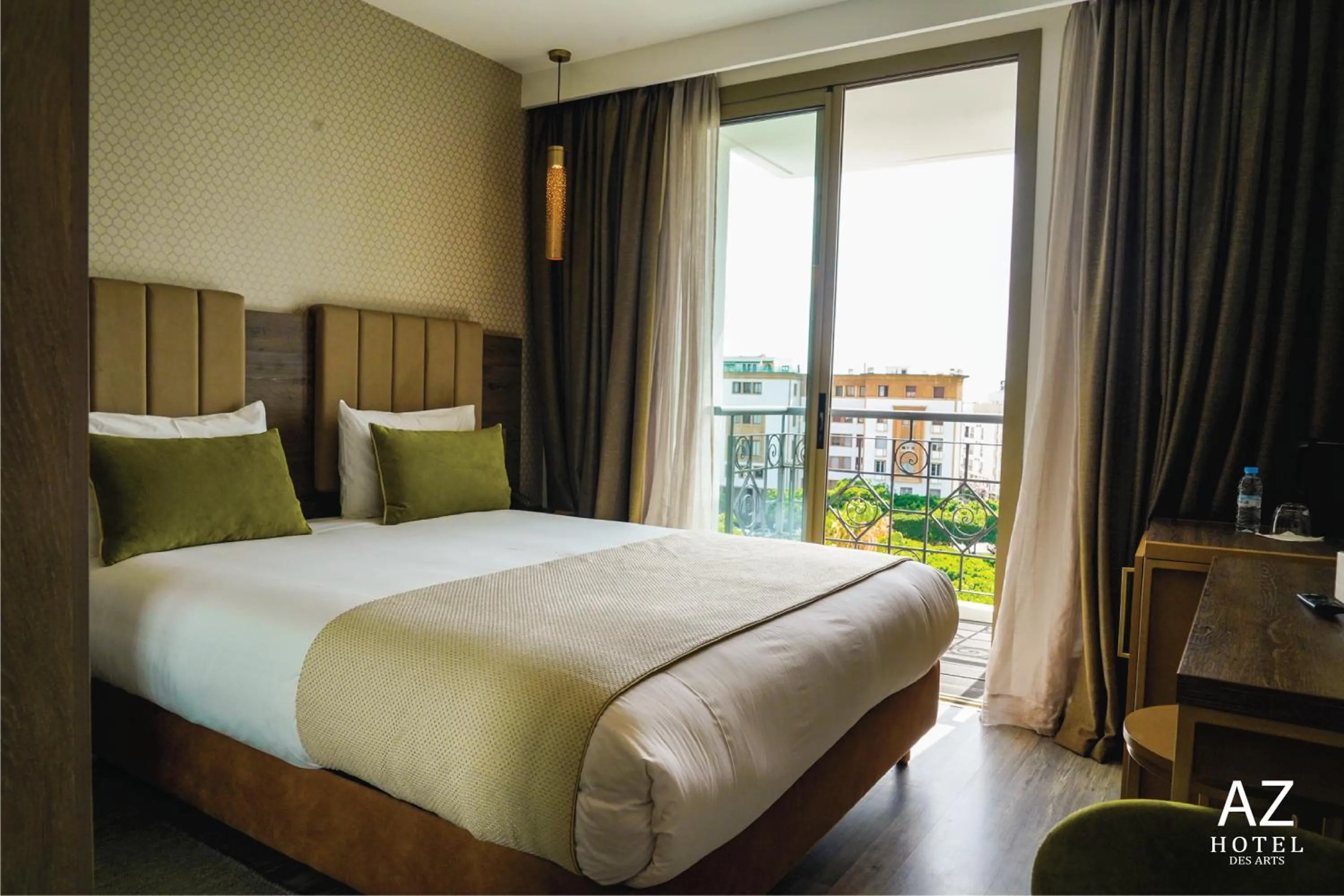 Bed in AZ hôtel des arts