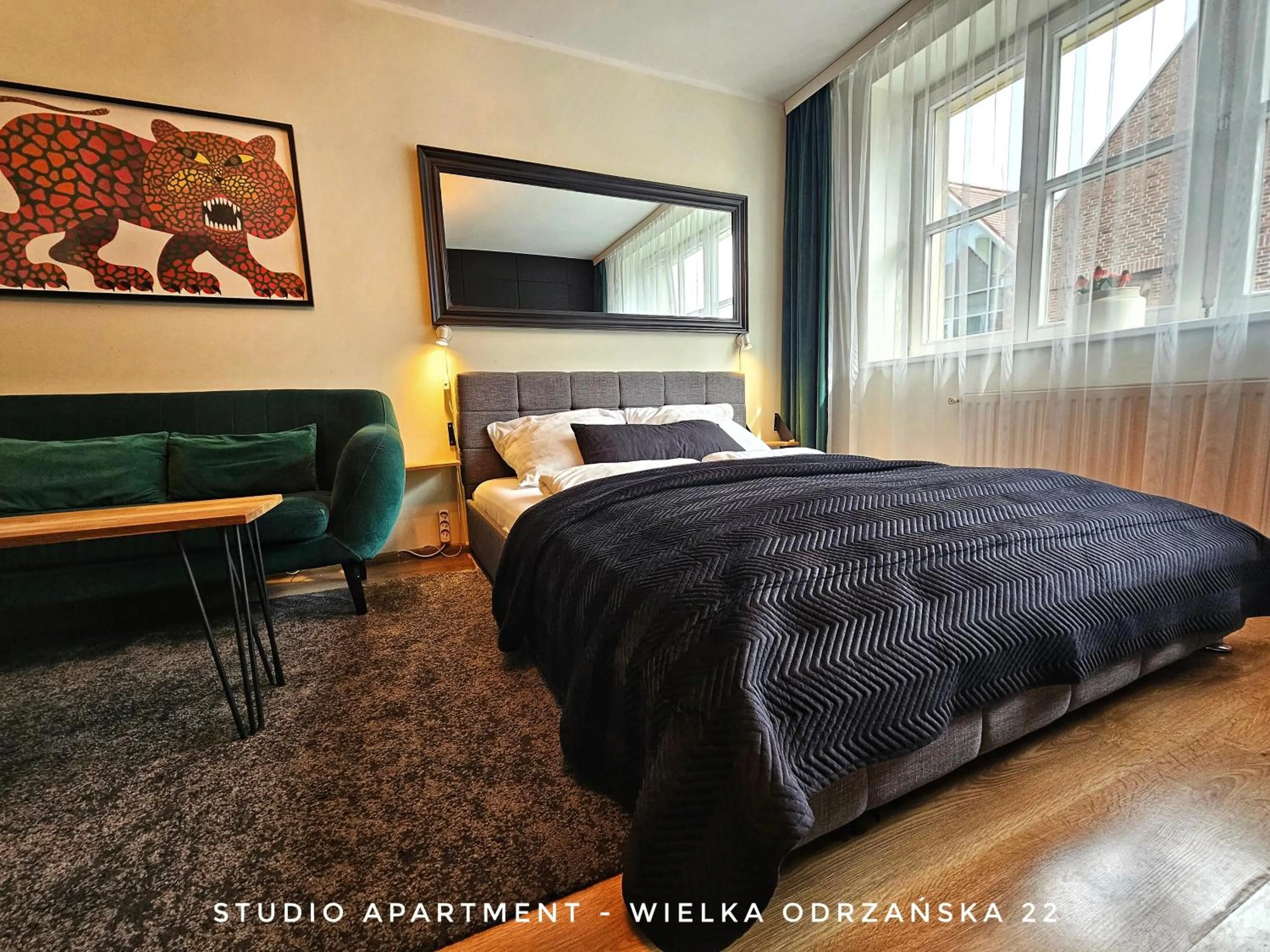 Bed in 5-stars Apartments - Old Town