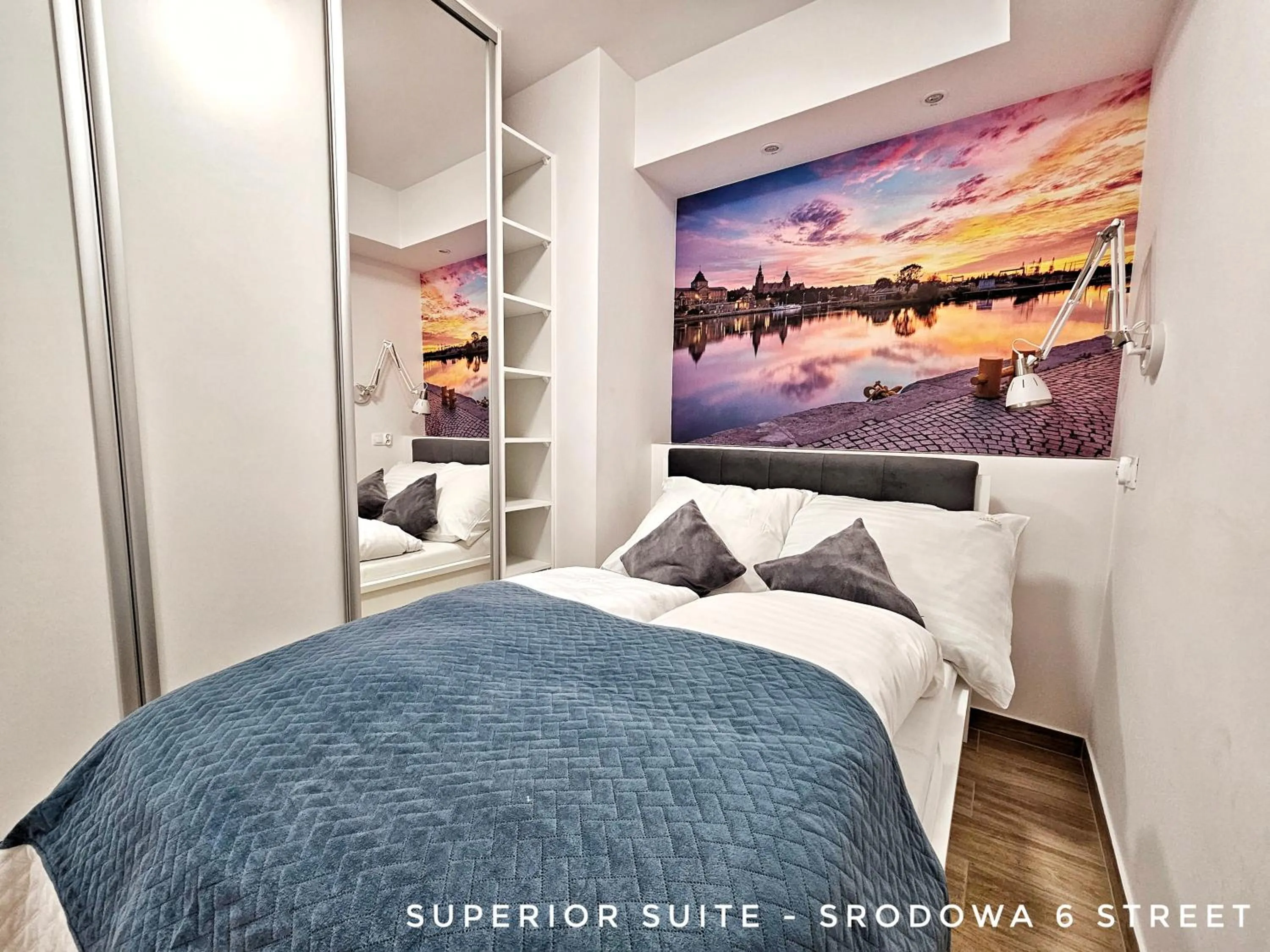 Bed in 5-stars Apartments - Old Town