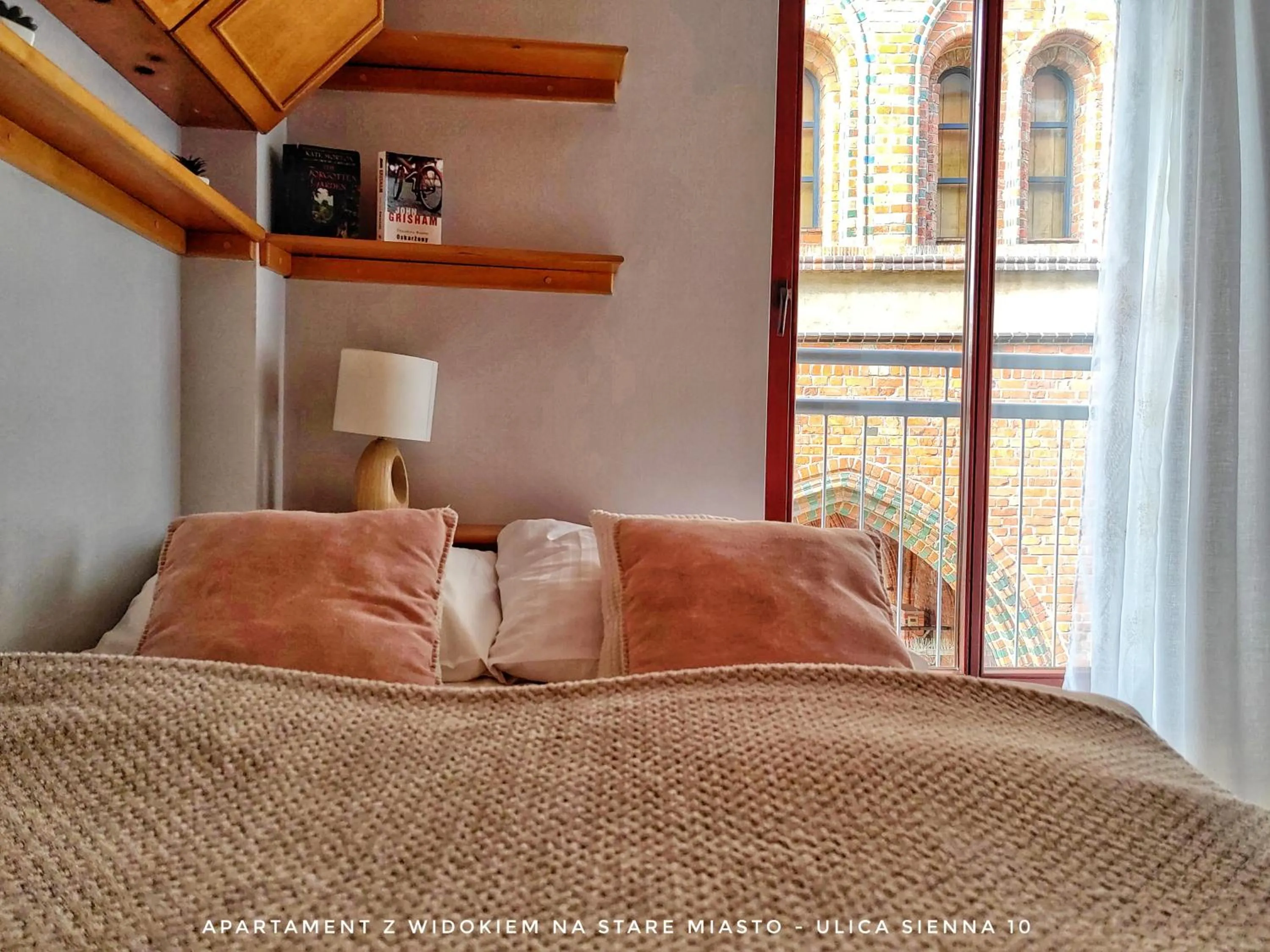 Bed in 5-stars Apartments - Old Town