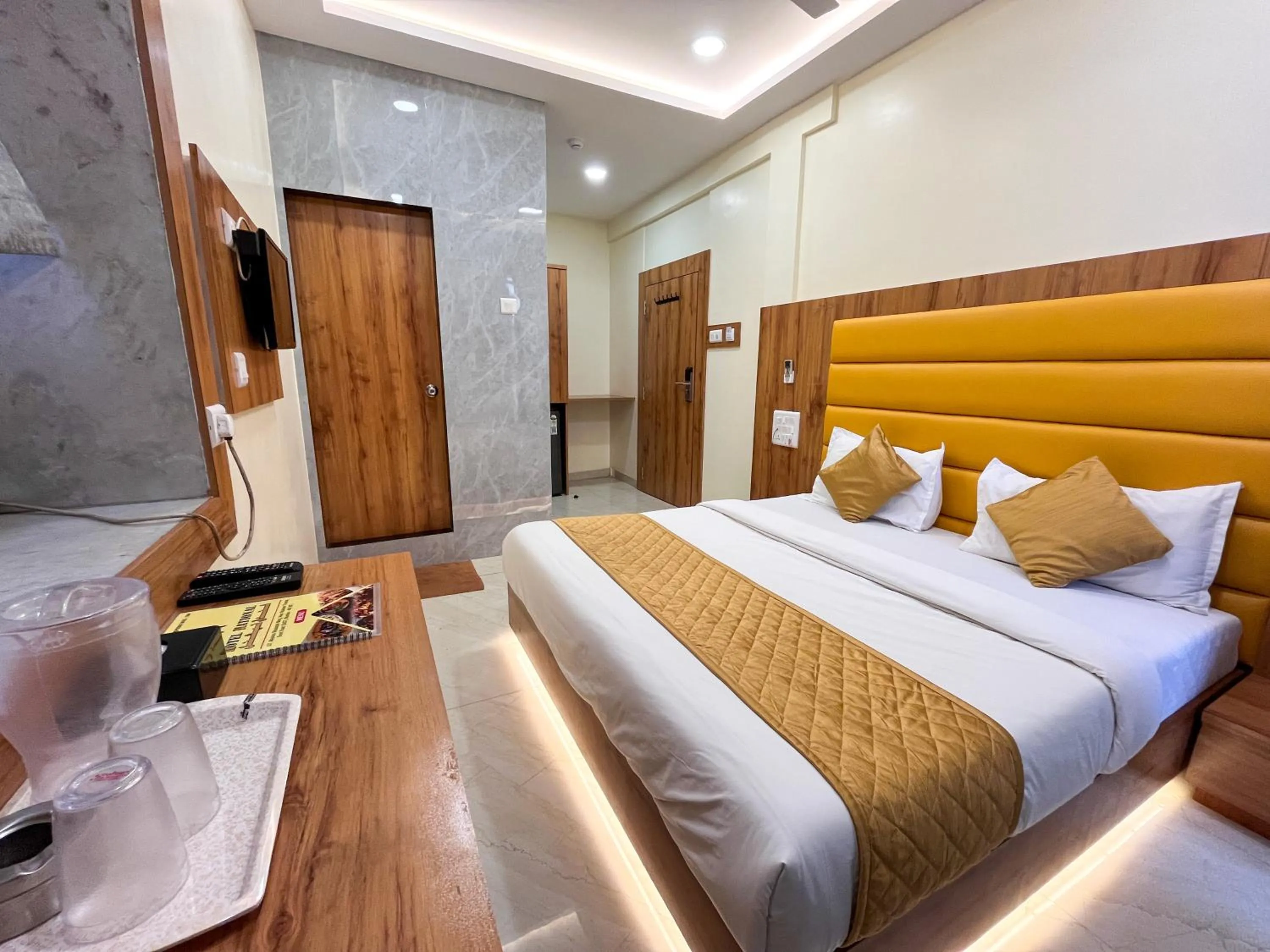 Bed in Hotel National - Grant Road