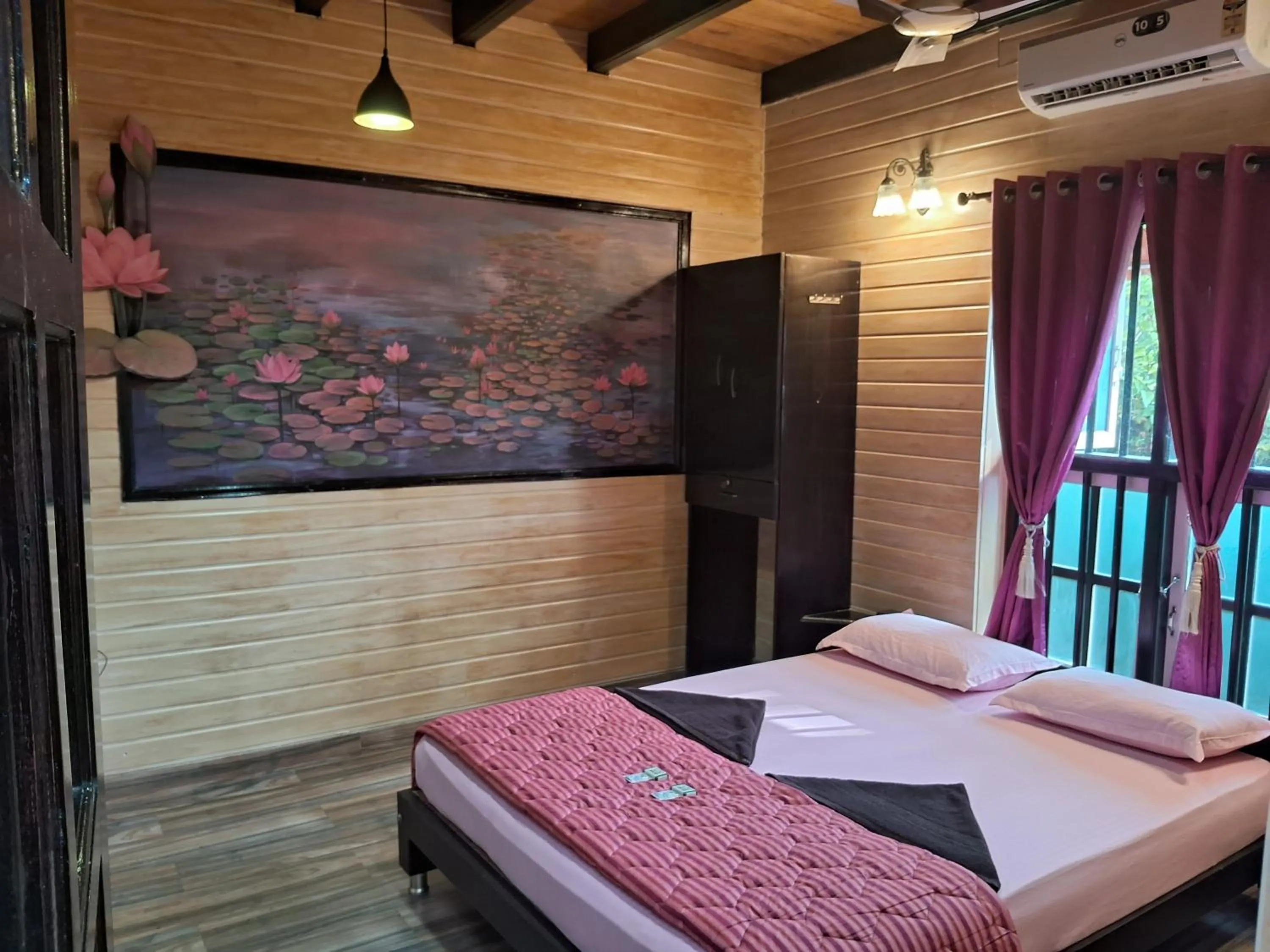 Bedroom, Bed in Mudra beach villa Gokarna