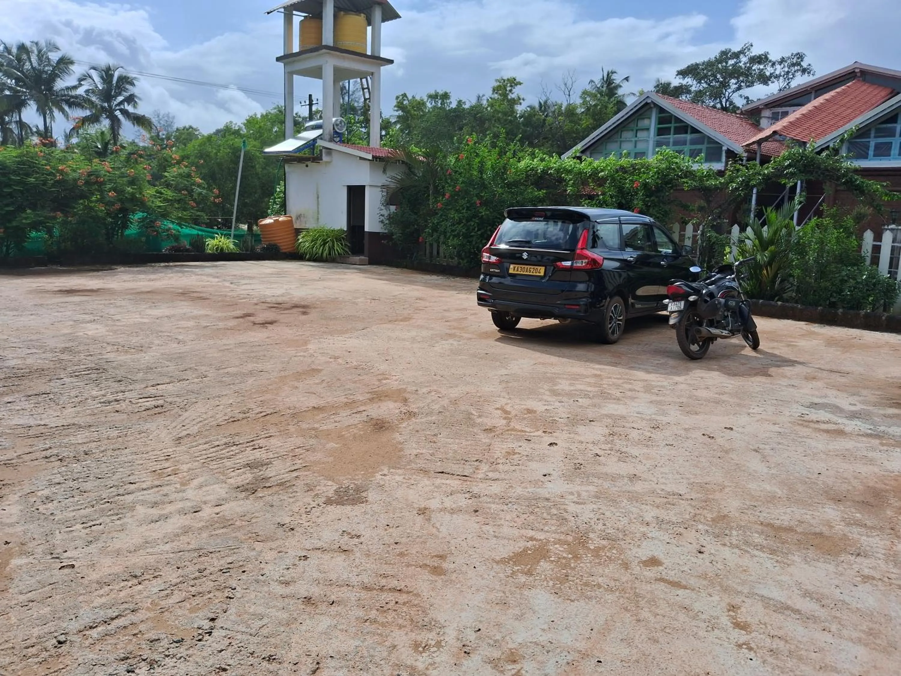 Parking in Mudra beach villa Gokarna