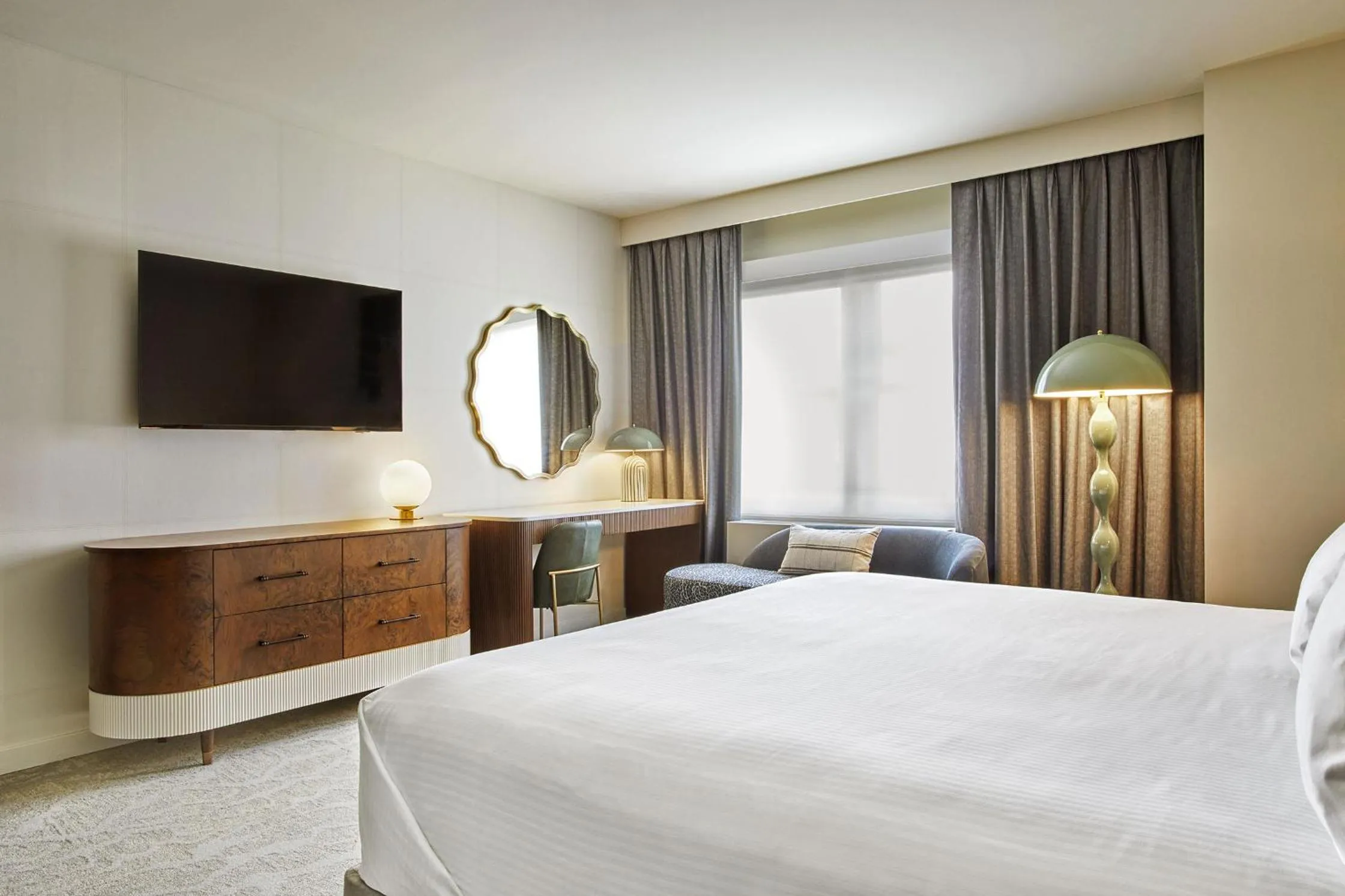 Bedroom, Bed in Hotel Brookmere & Arbor Spa