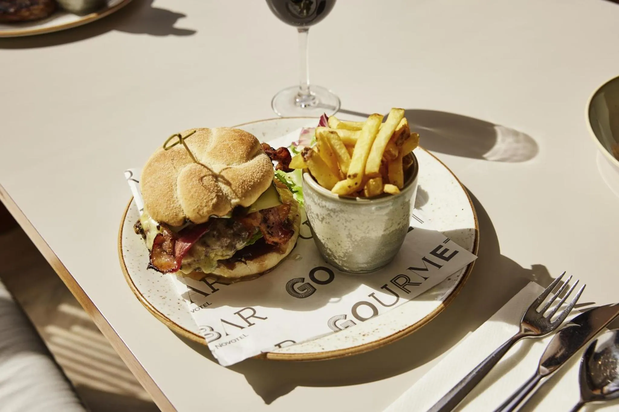 Lounge or bar in Novotel Bristol Centre