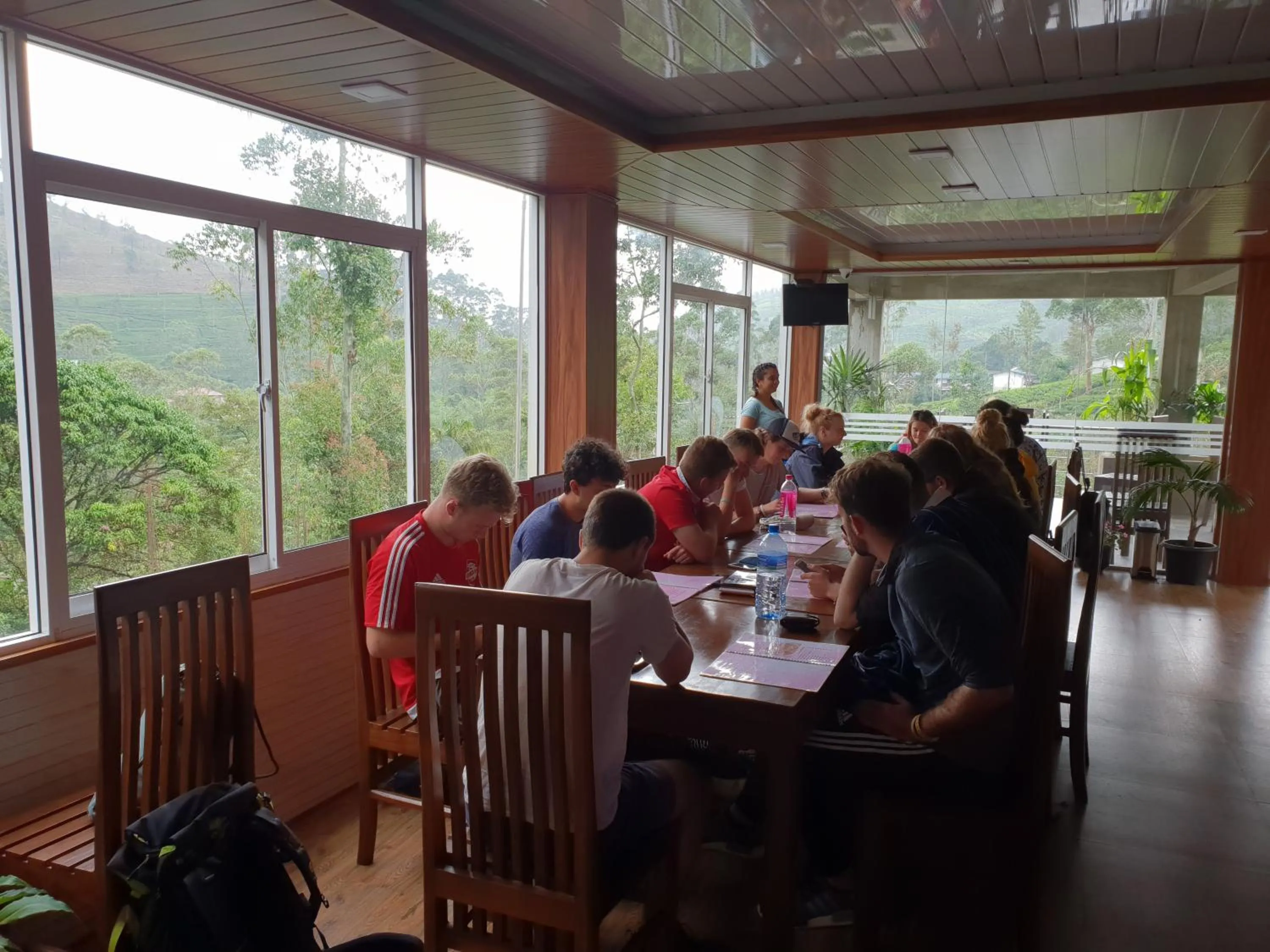 Restaurant/places to eat in Daddy's Guest