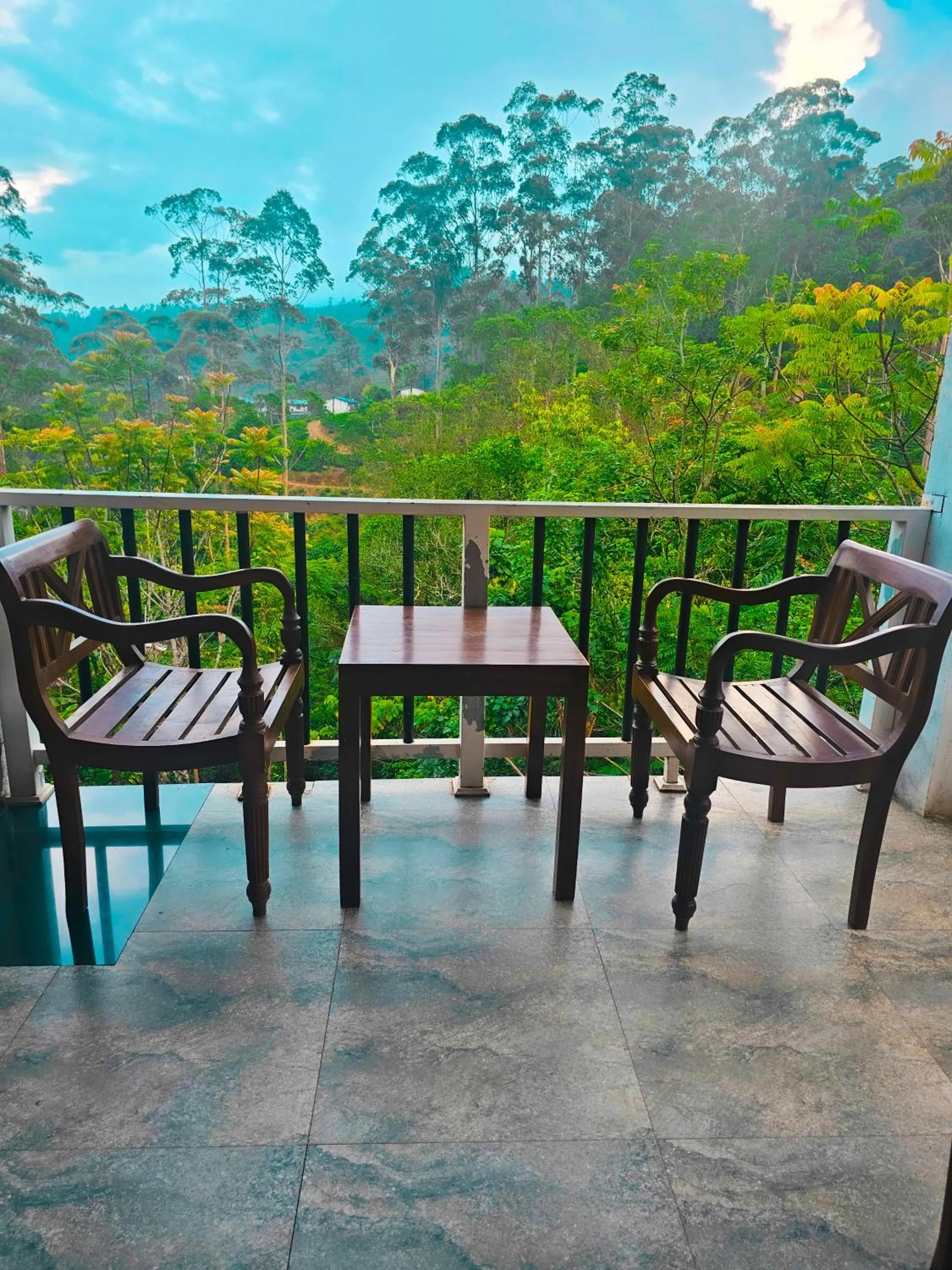 Restaurant/places to eat in Daddy's Guest