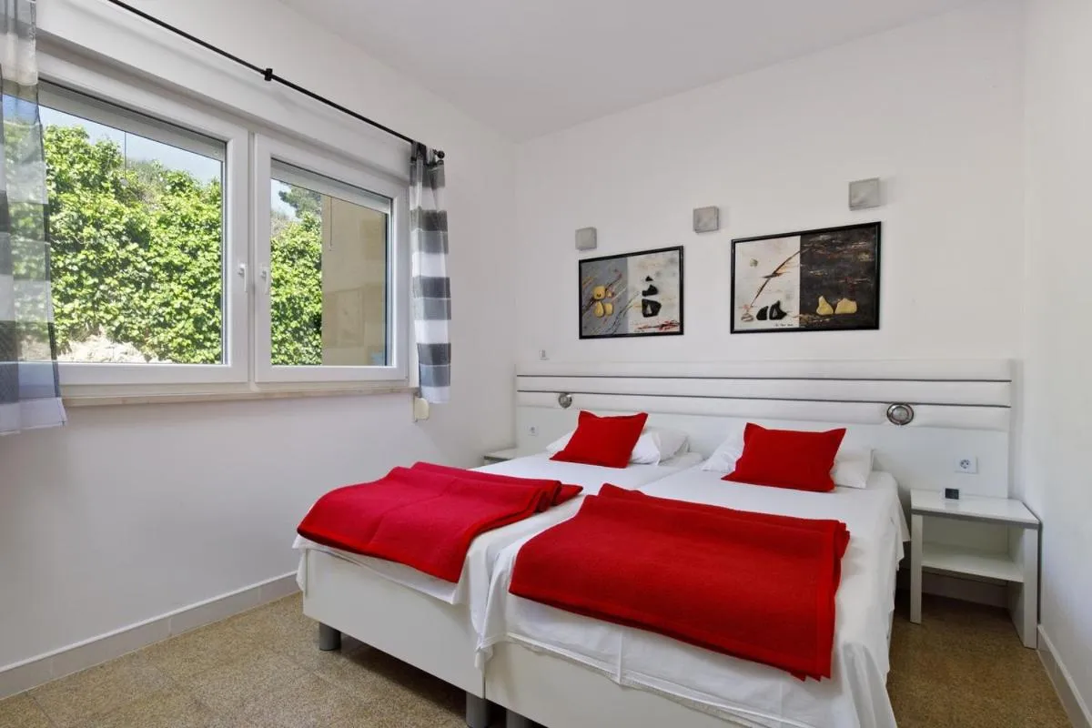 Bedroom in Ark Beach Apartments