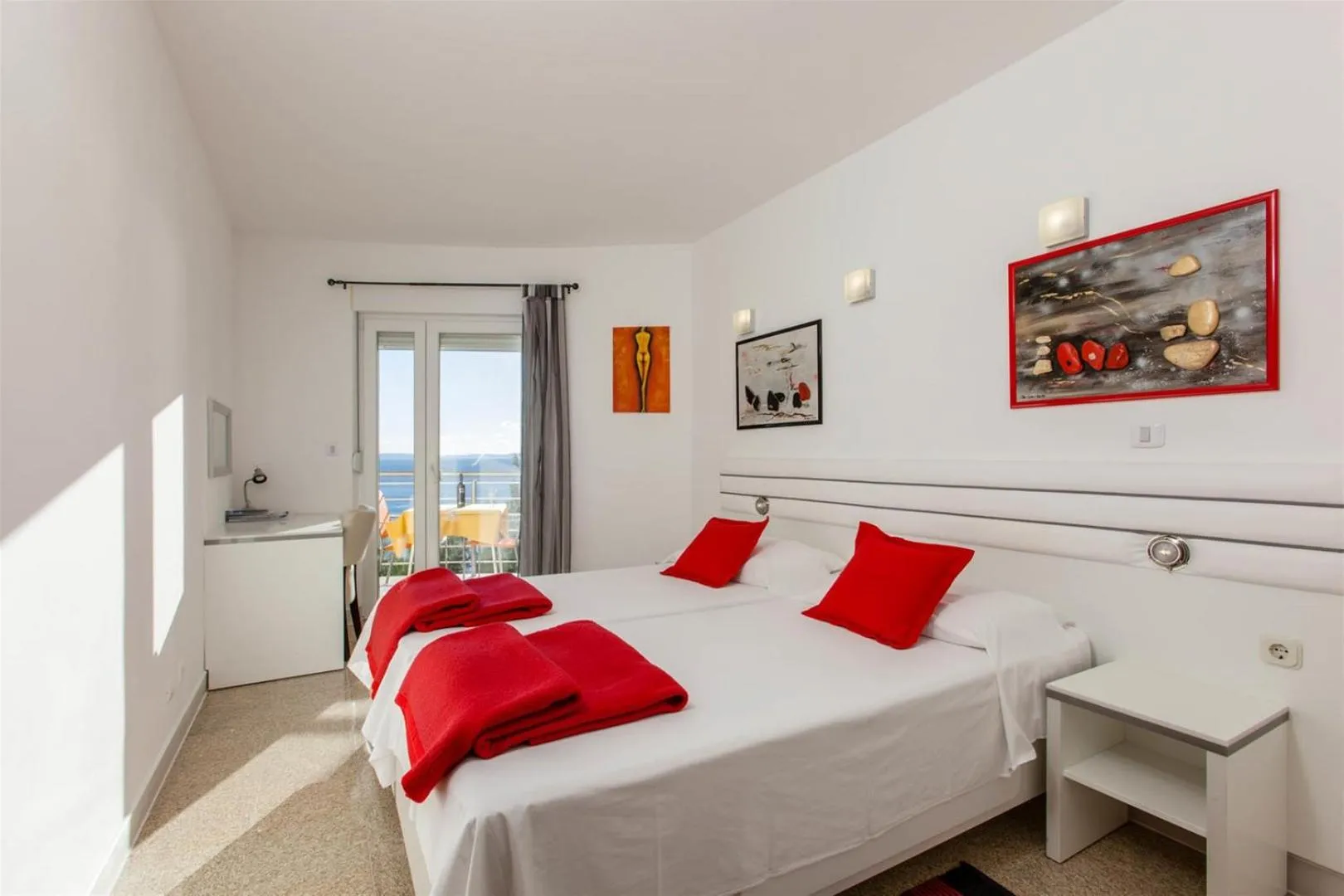 Bedroom in Ark Beach Apartments