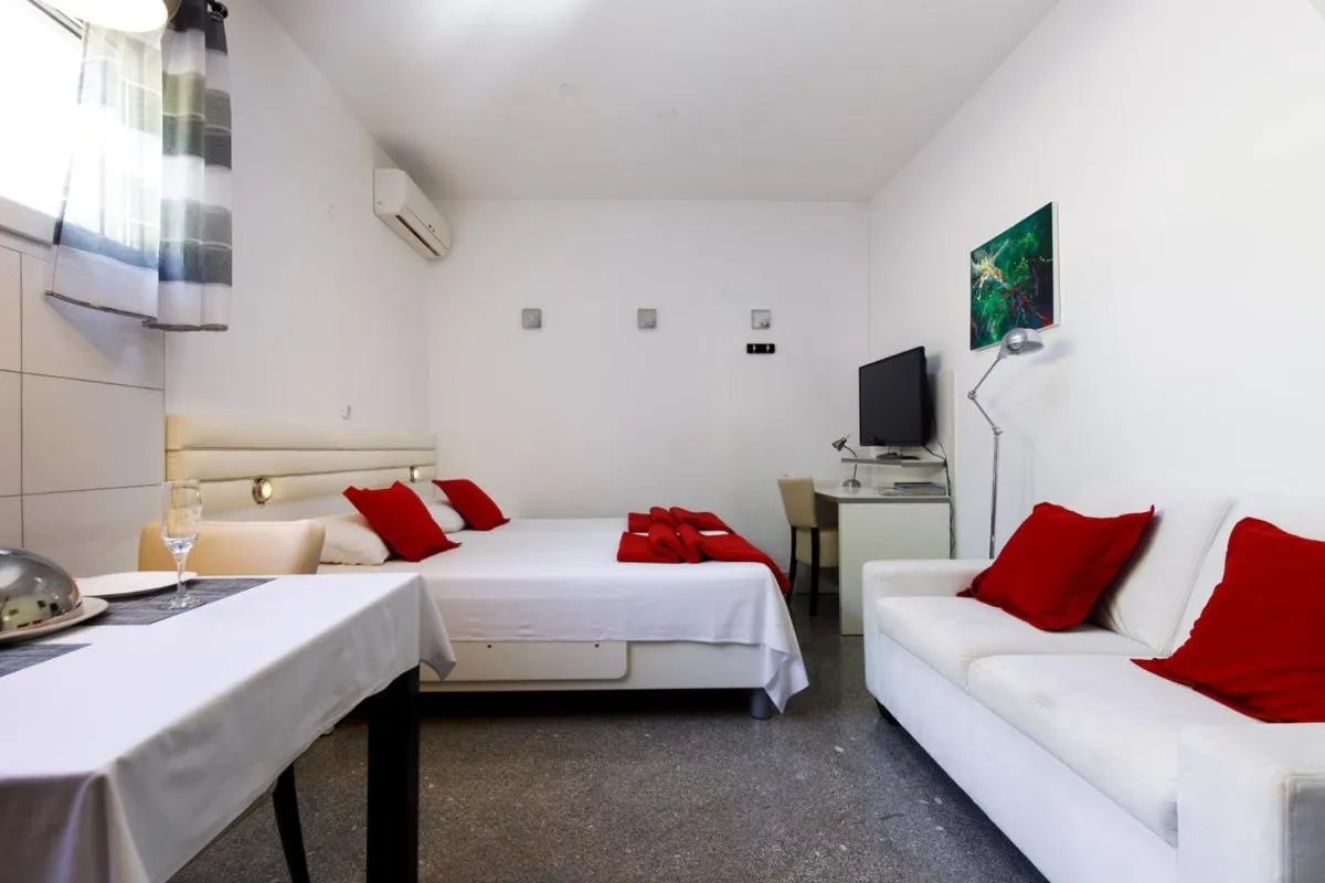 Living room in Ark Beach Apartments