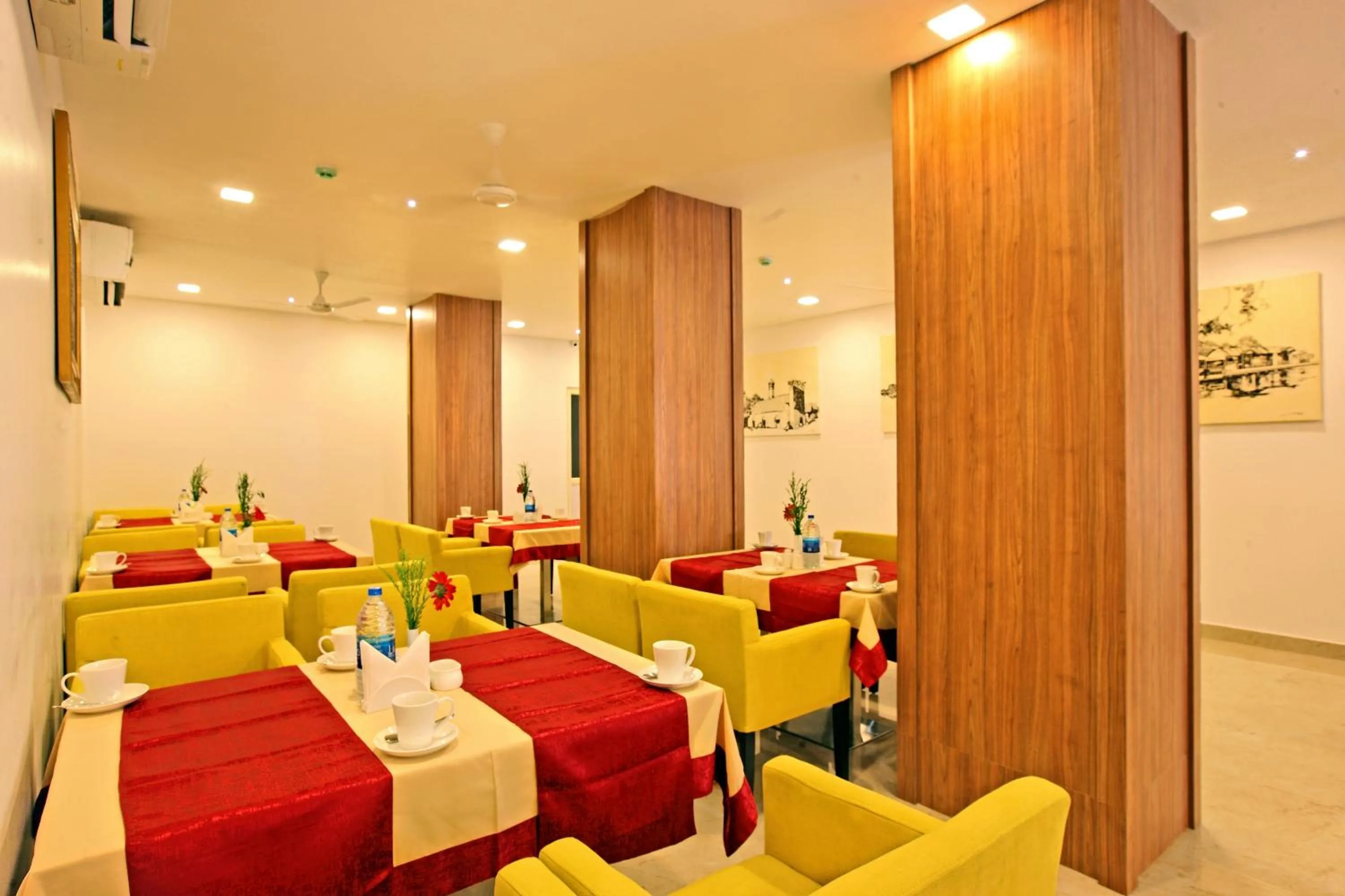 Restaurant/places to eat in Enkeys Residency