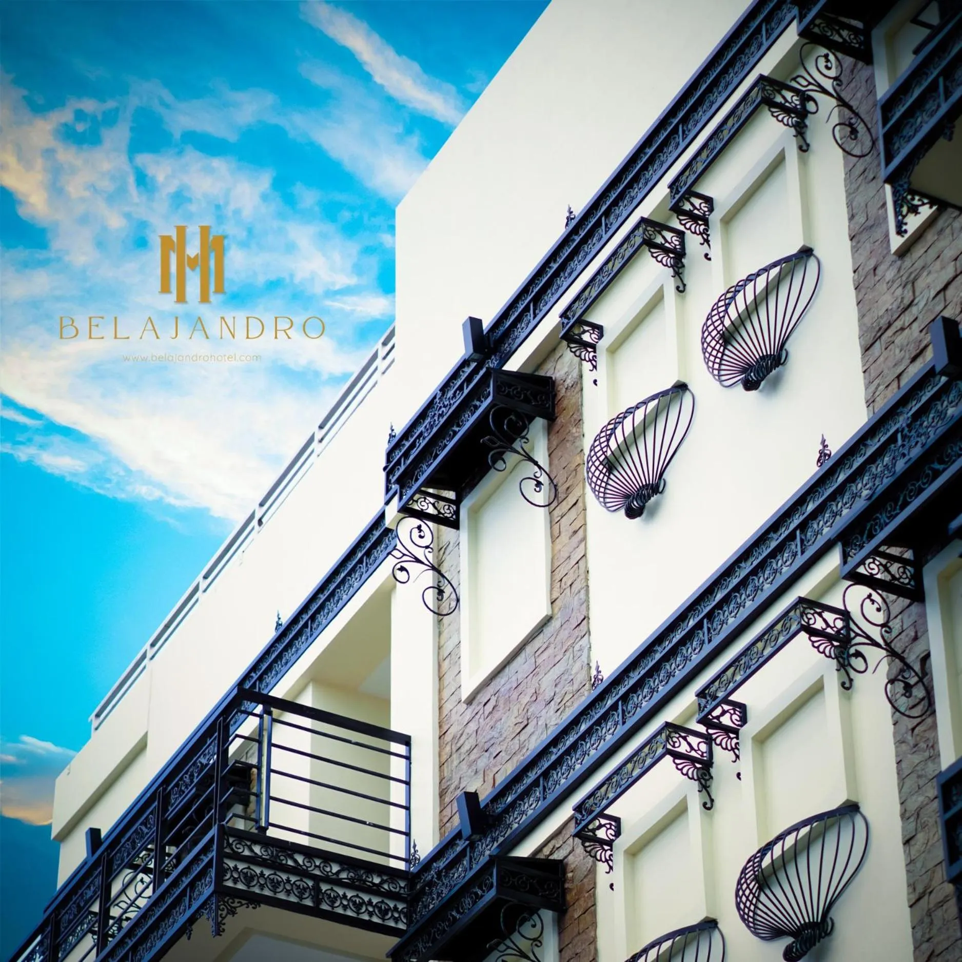 Balcony/Terrace in Belajandro Hotel Angeles City