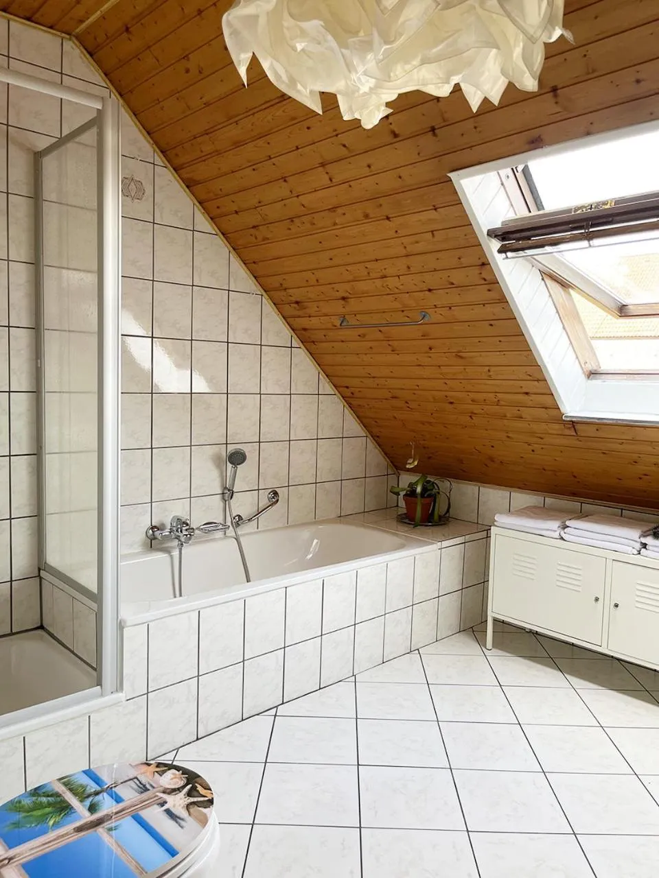 Shower in Homeplanet Hostel