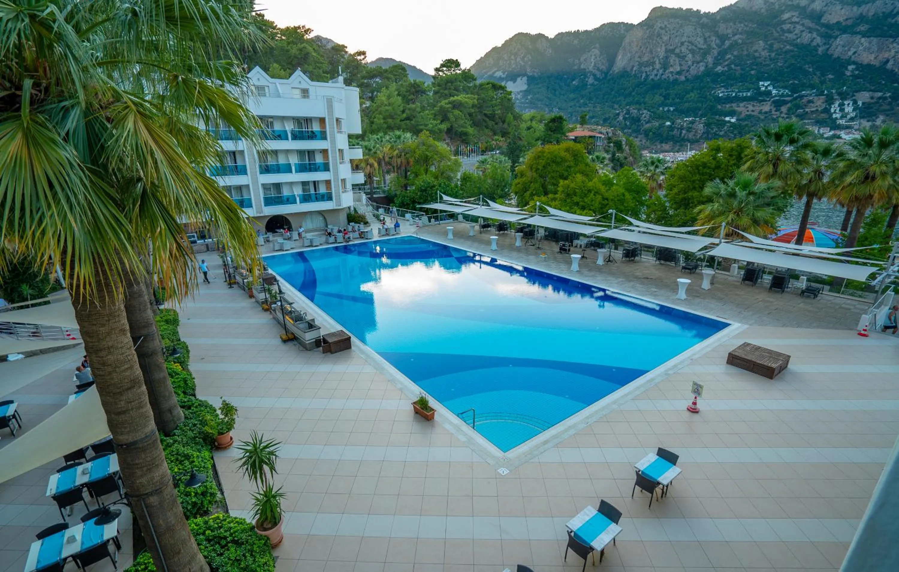 Swimming pool in Turunc Resort Hotel