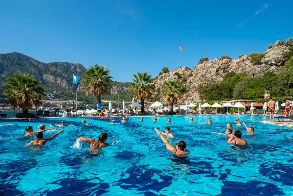 Swimming pool in Turunc Resort Hotel