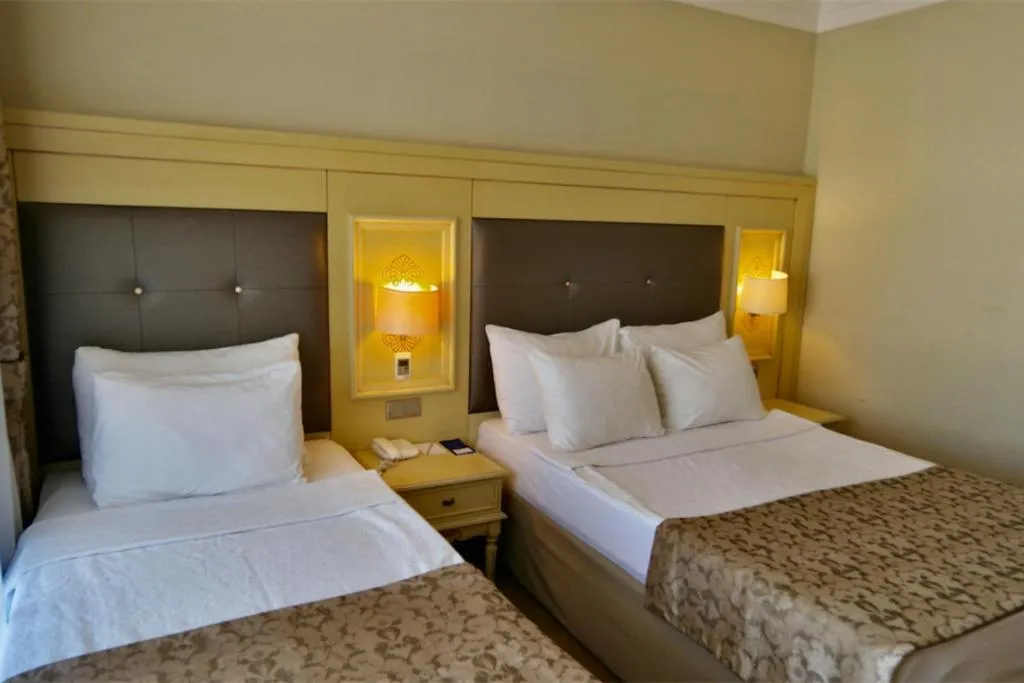 Bedroom, Bed in Turunc Resort Hotel