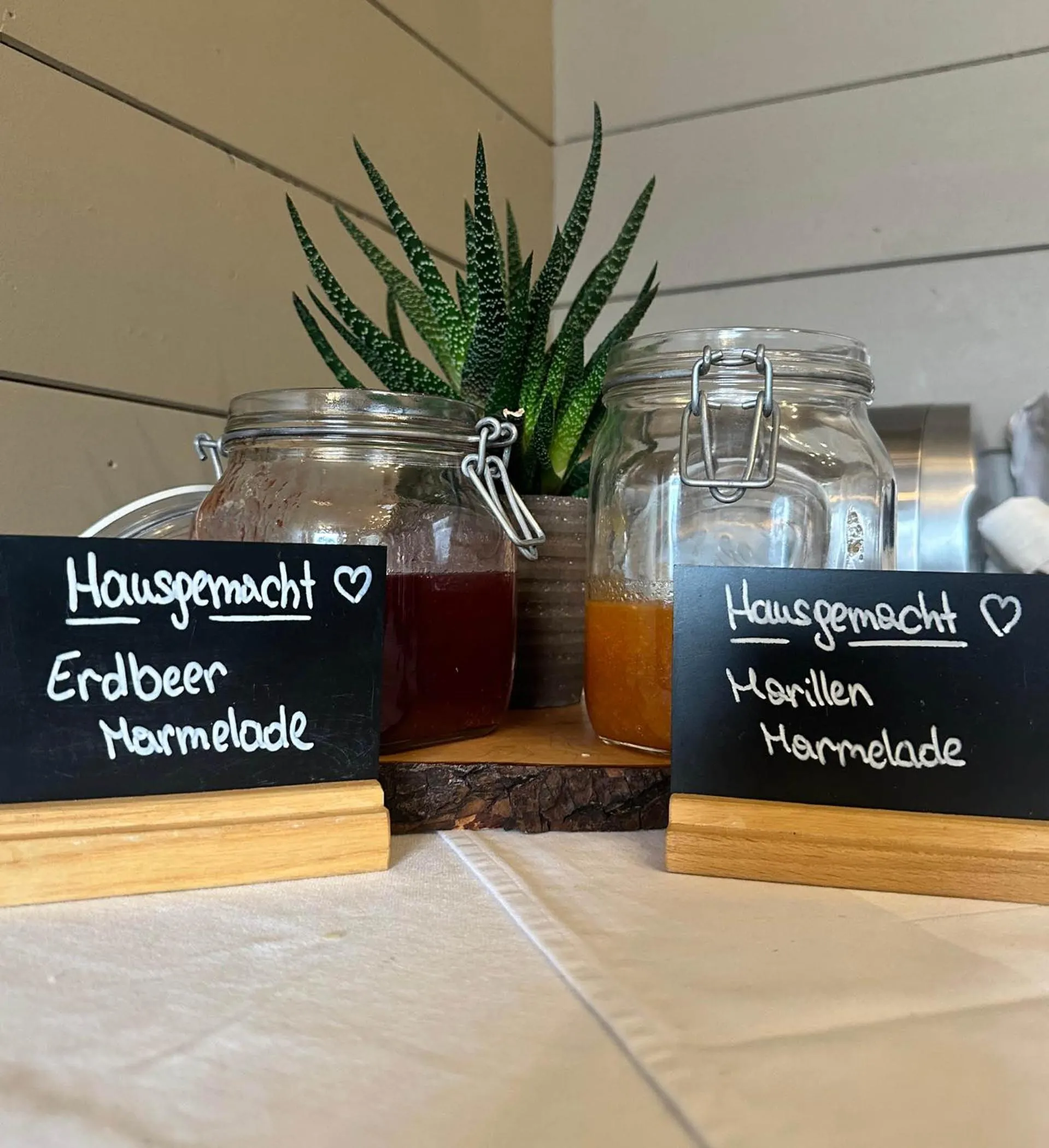 Buffet breakfast in s´Amagmach