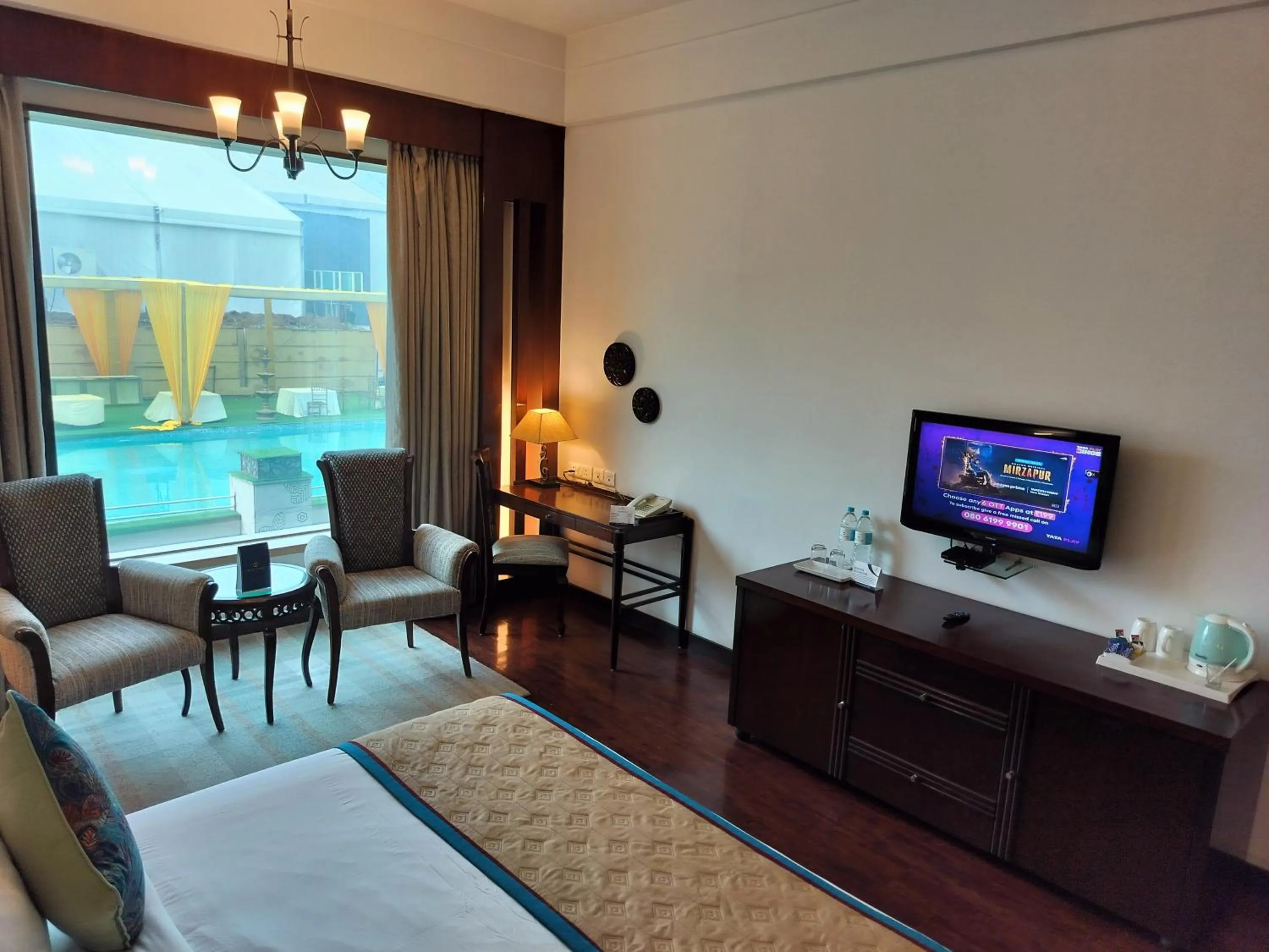 Bed in Bel-La Monde Hotel NH8 at 6km from IGI Airport Delhi