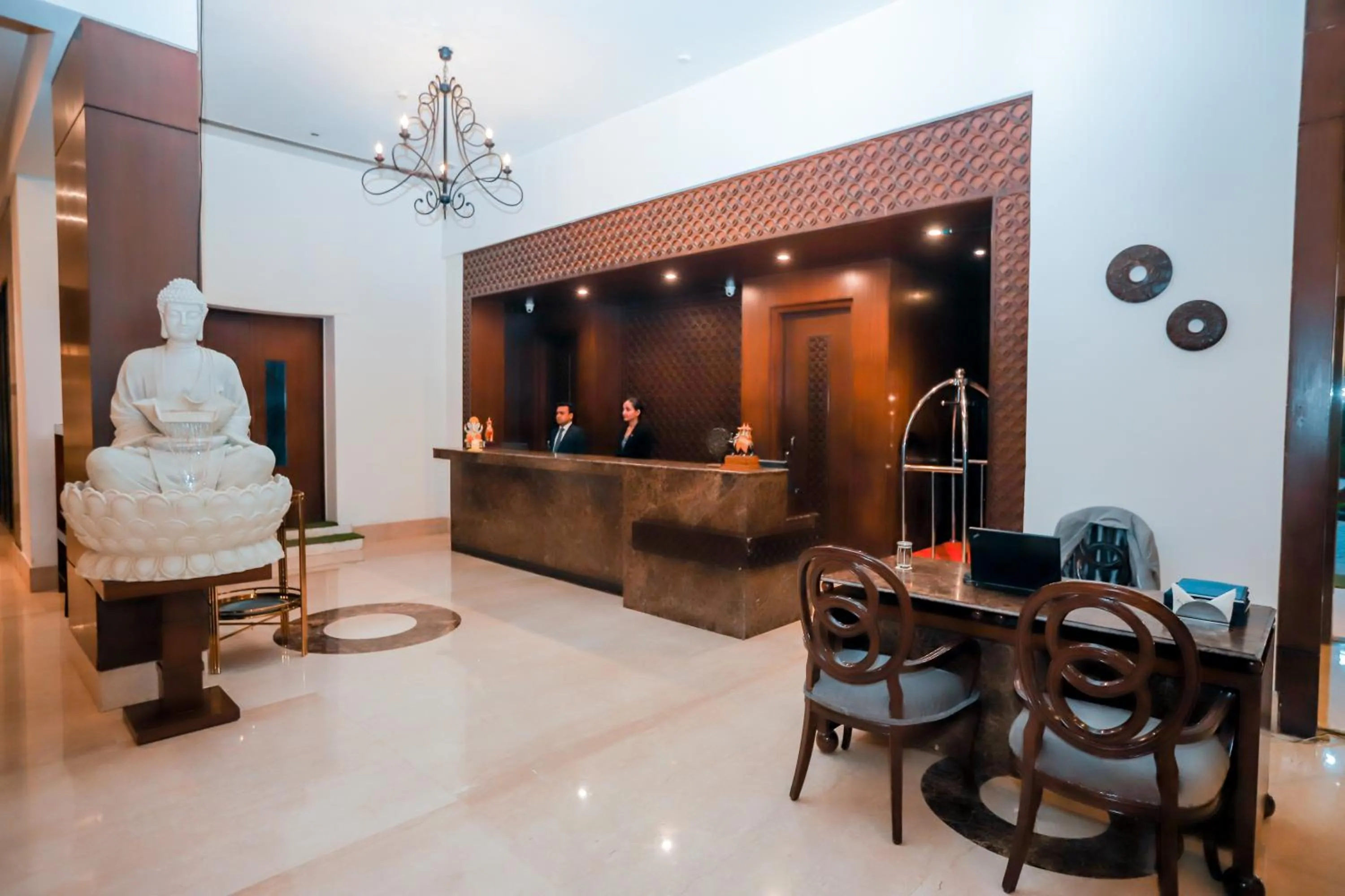 Lobby or reception in Bel-La Monde Hotel NH8 at 6km from IGI Airport Delhi