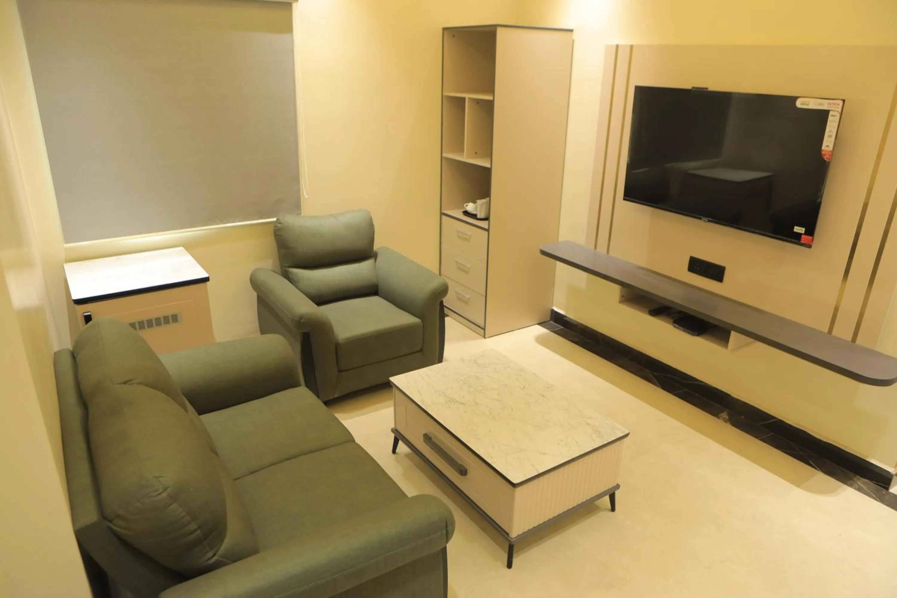 TV and multimedia in KANS ONE - Hotel & Banquets