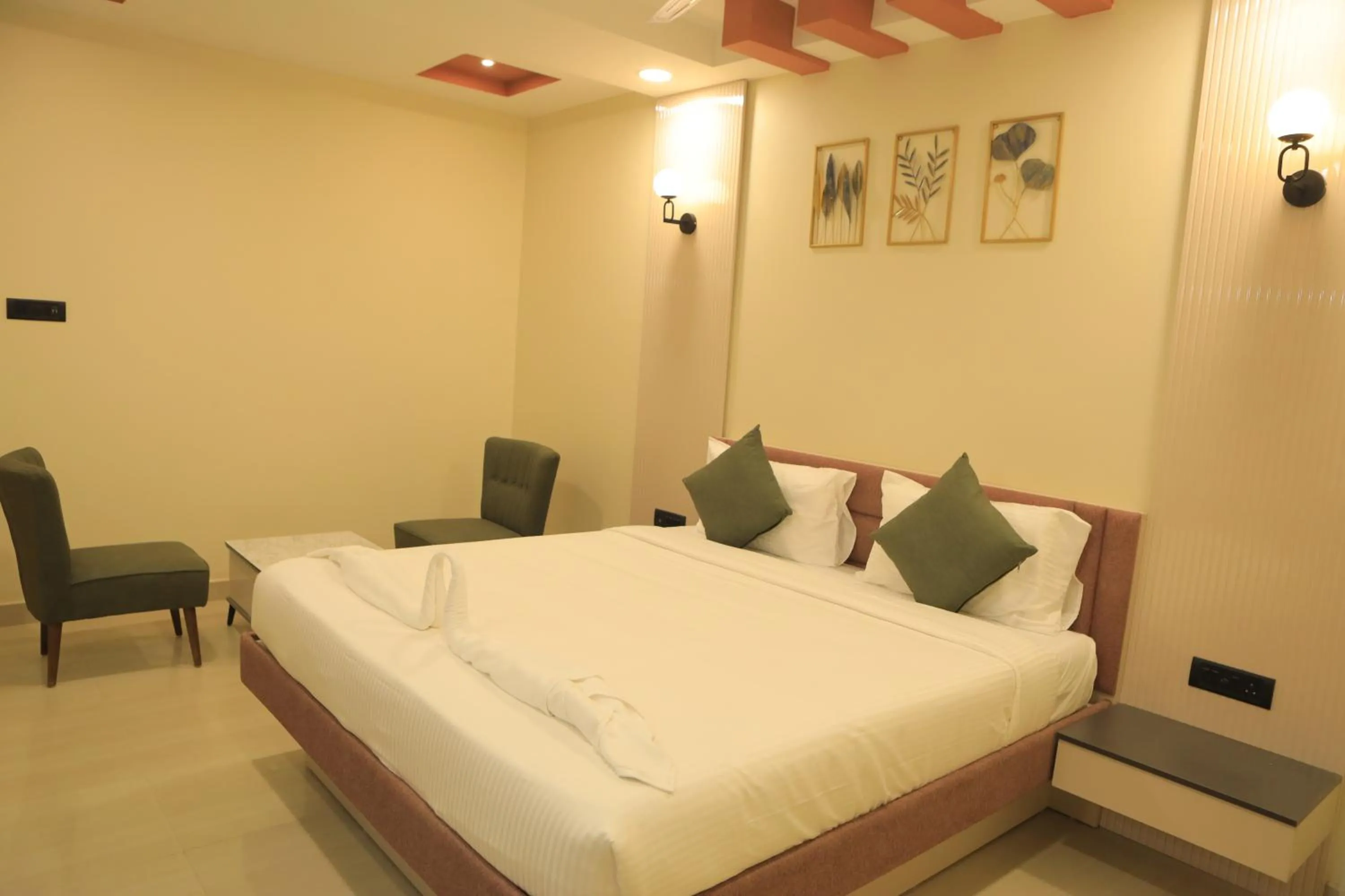 Photo of the whole room, Bed in KANS ONE - Hotel & Banquets