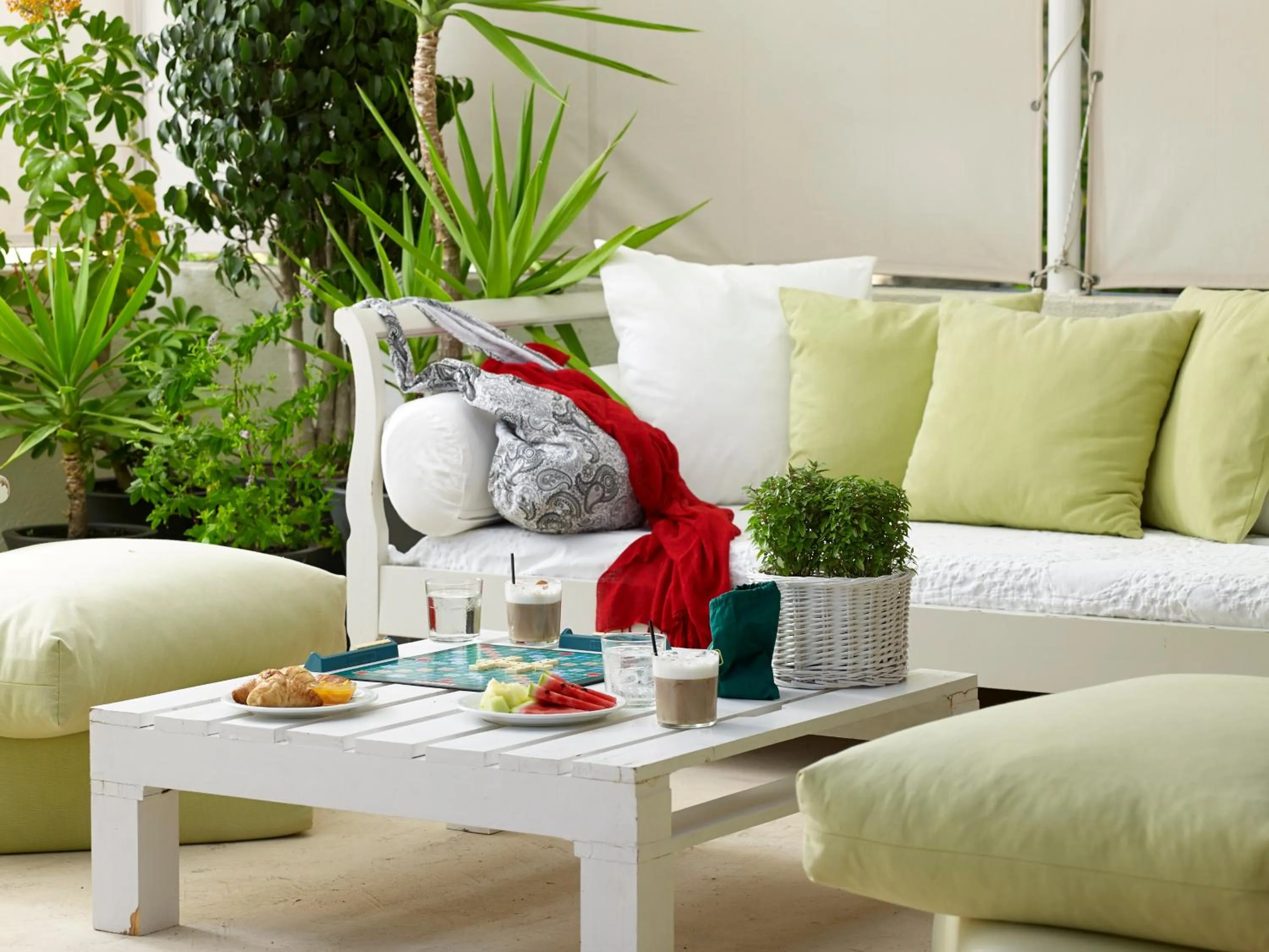 Lounge or bar in Atrium Hotel