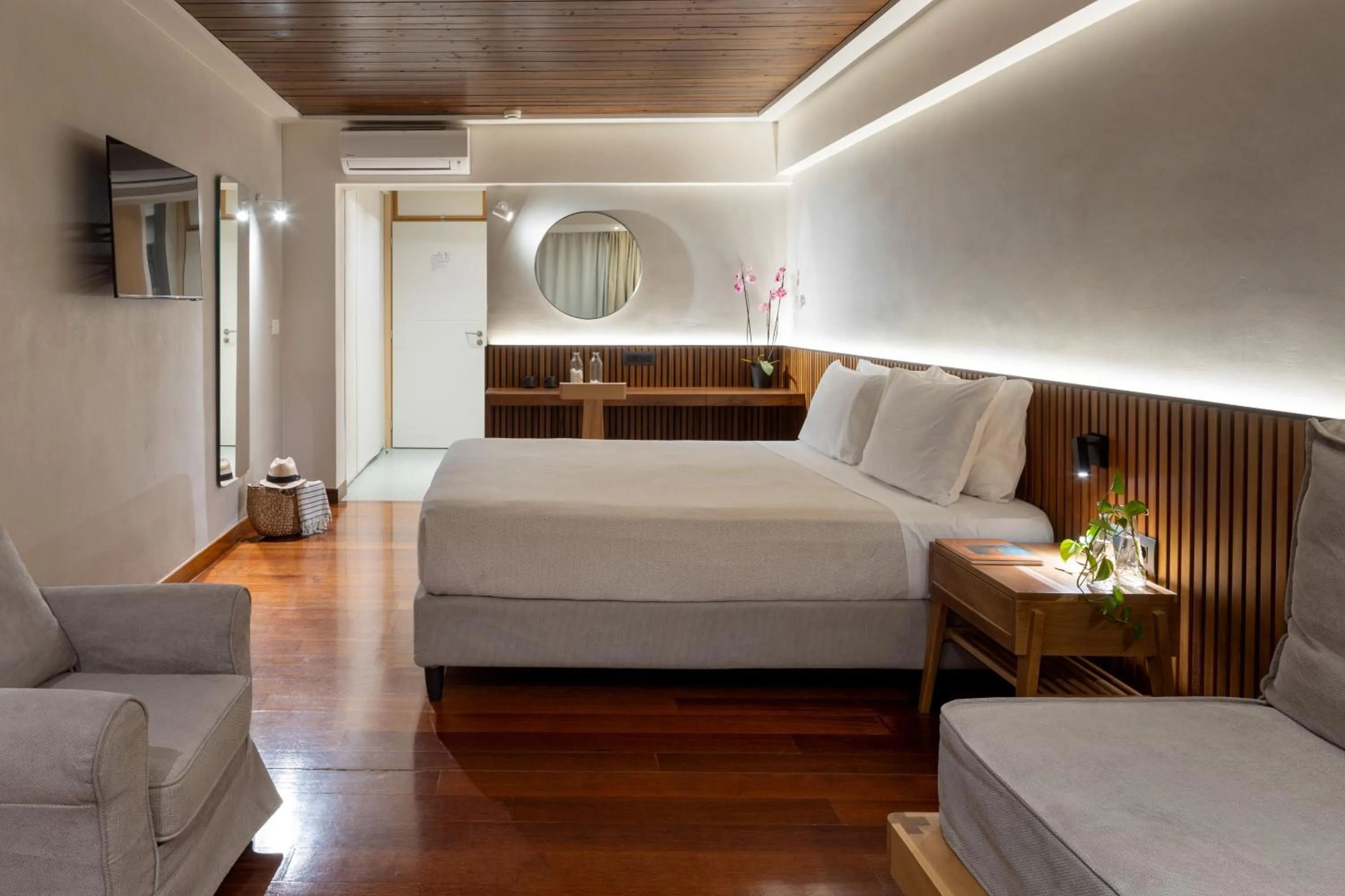 Bedroom, Bed in Atrium Hotel