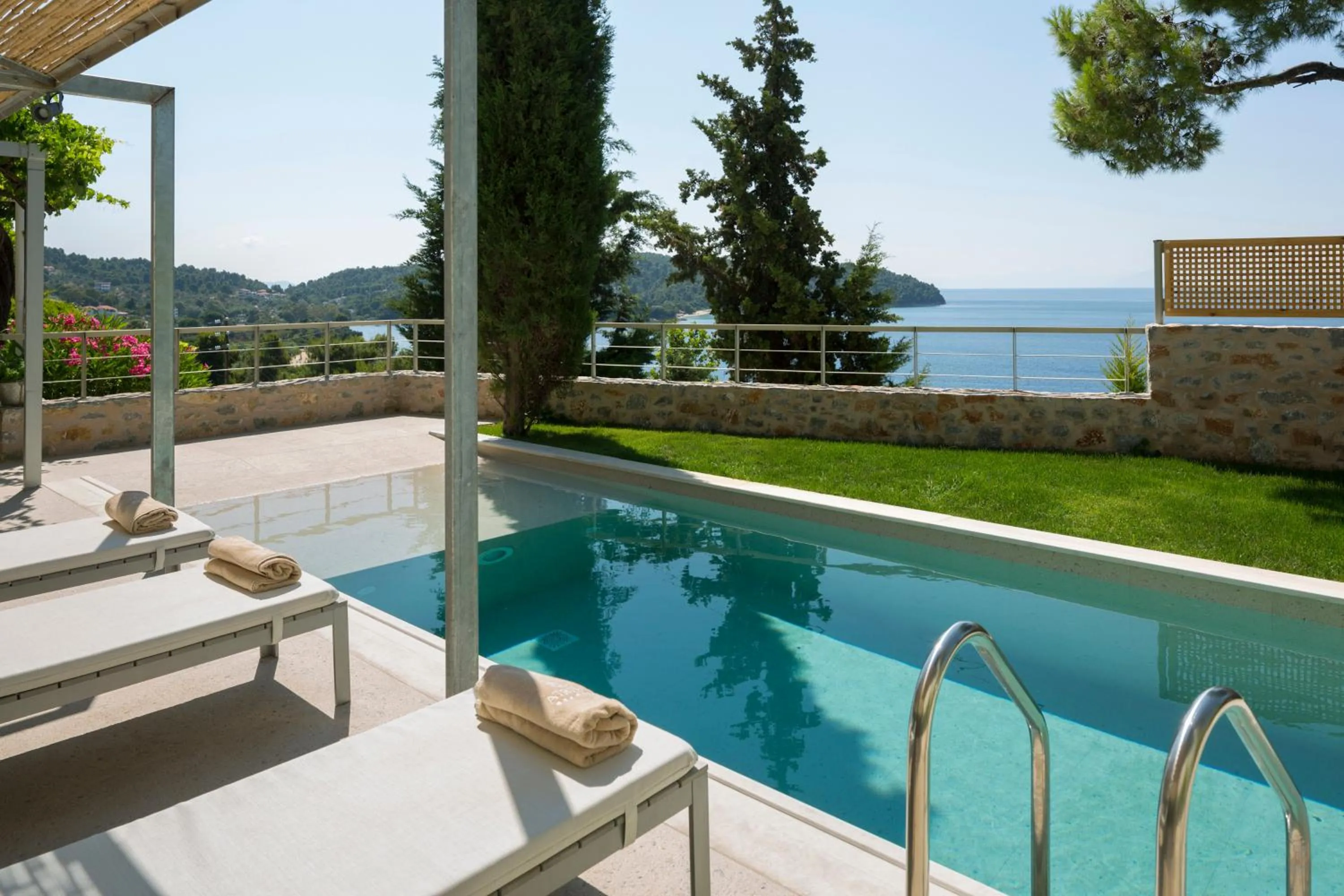 Garden in Atrium Hotel