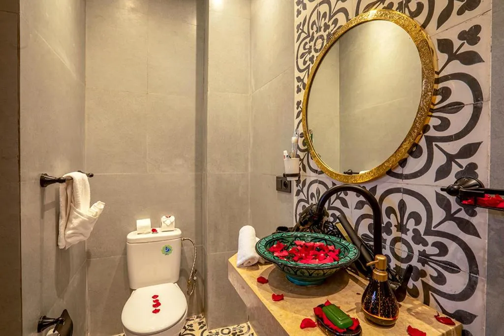 Bathroom in Riad Le Nid De Fatima