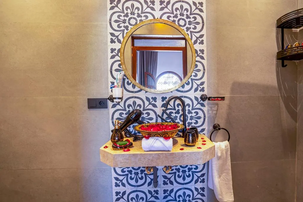 Kitchen or kitchenette in Riad Le Nid De Fatima