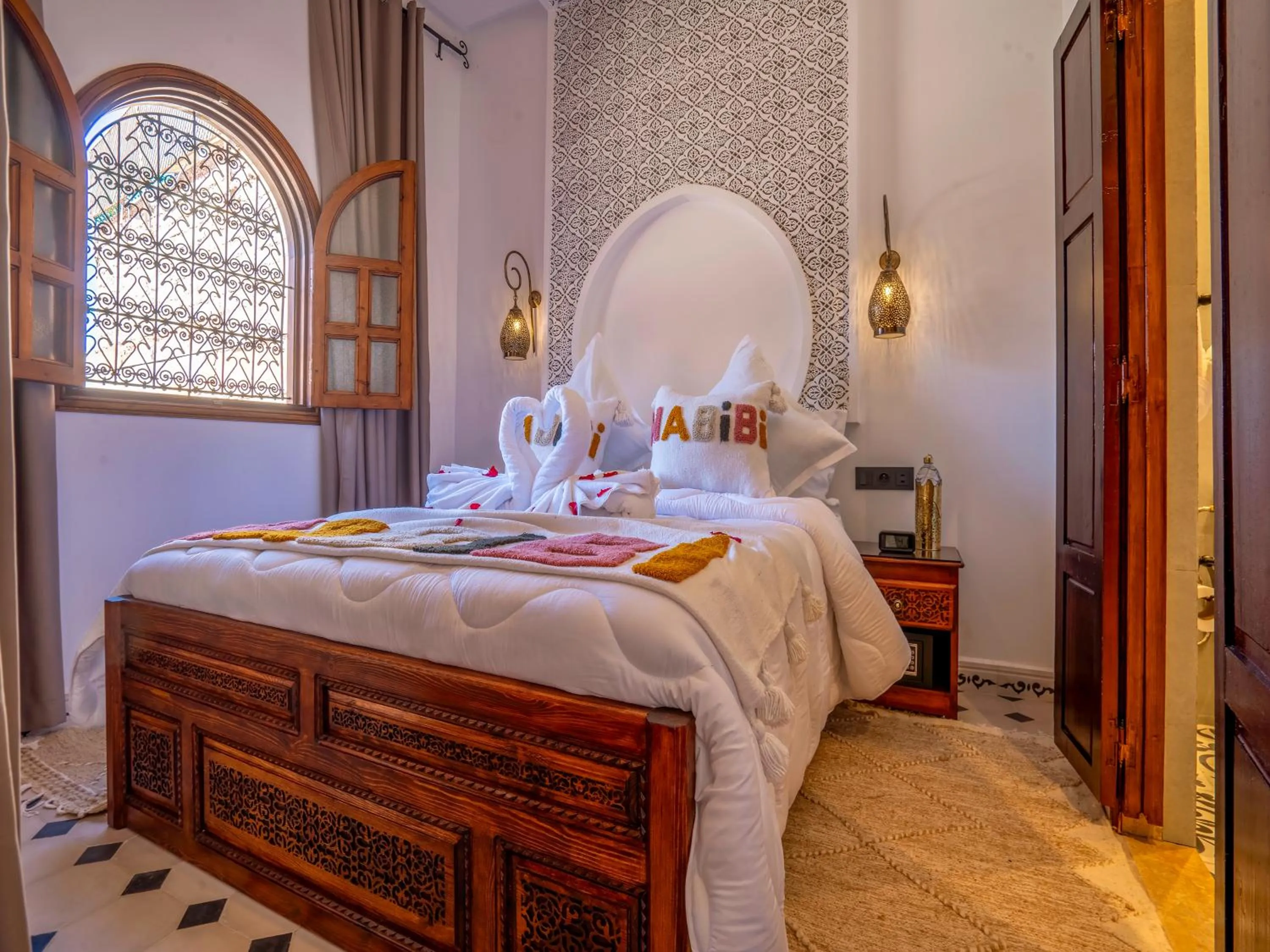 Bed in Riad Le Nid De Fatima