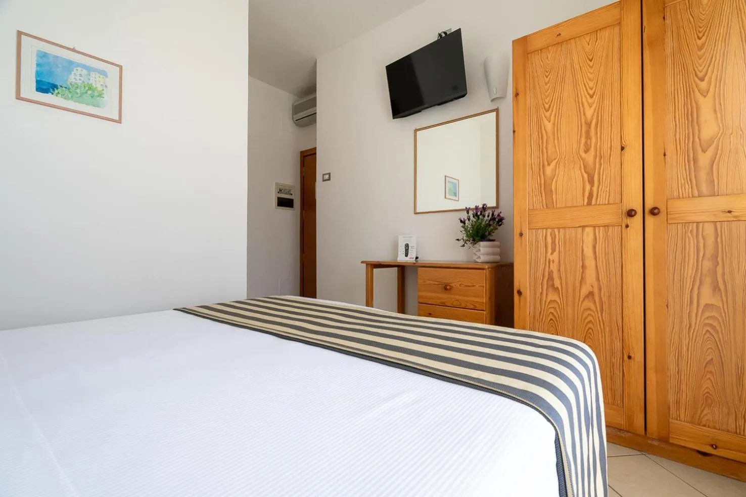 Bedroom, Bed in Grazia Hotel