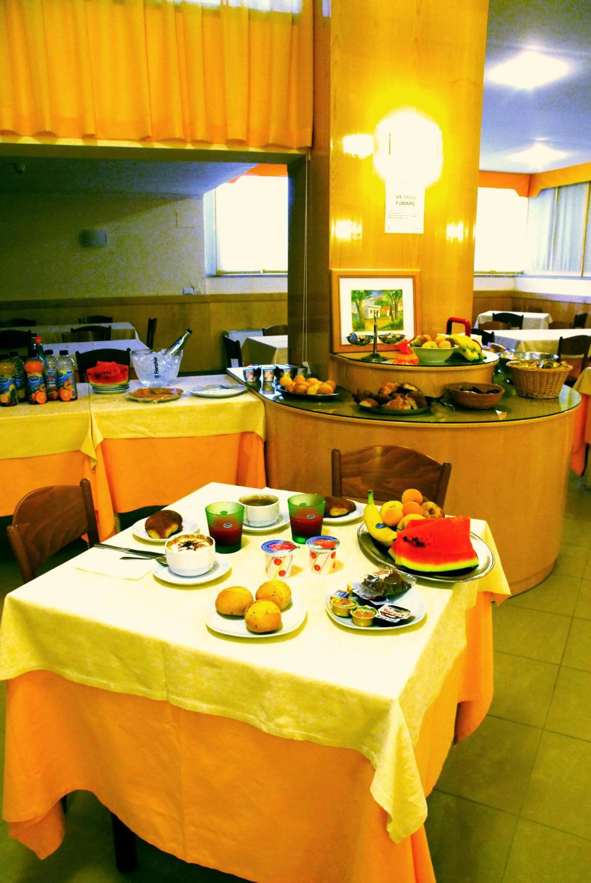 Restaurant/places to eat in Grazia Hotel