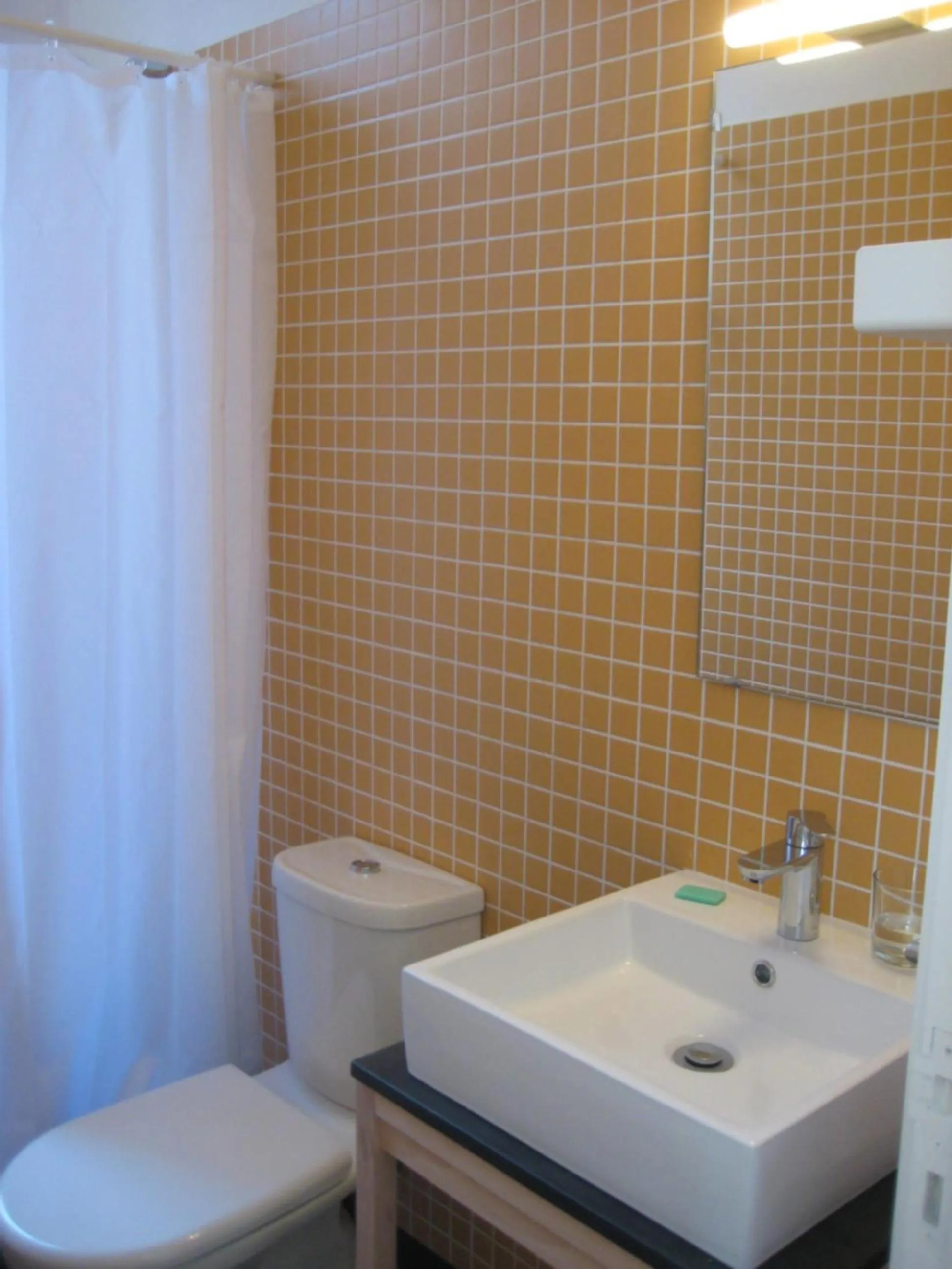 Bathroom in Koolhouse Porto