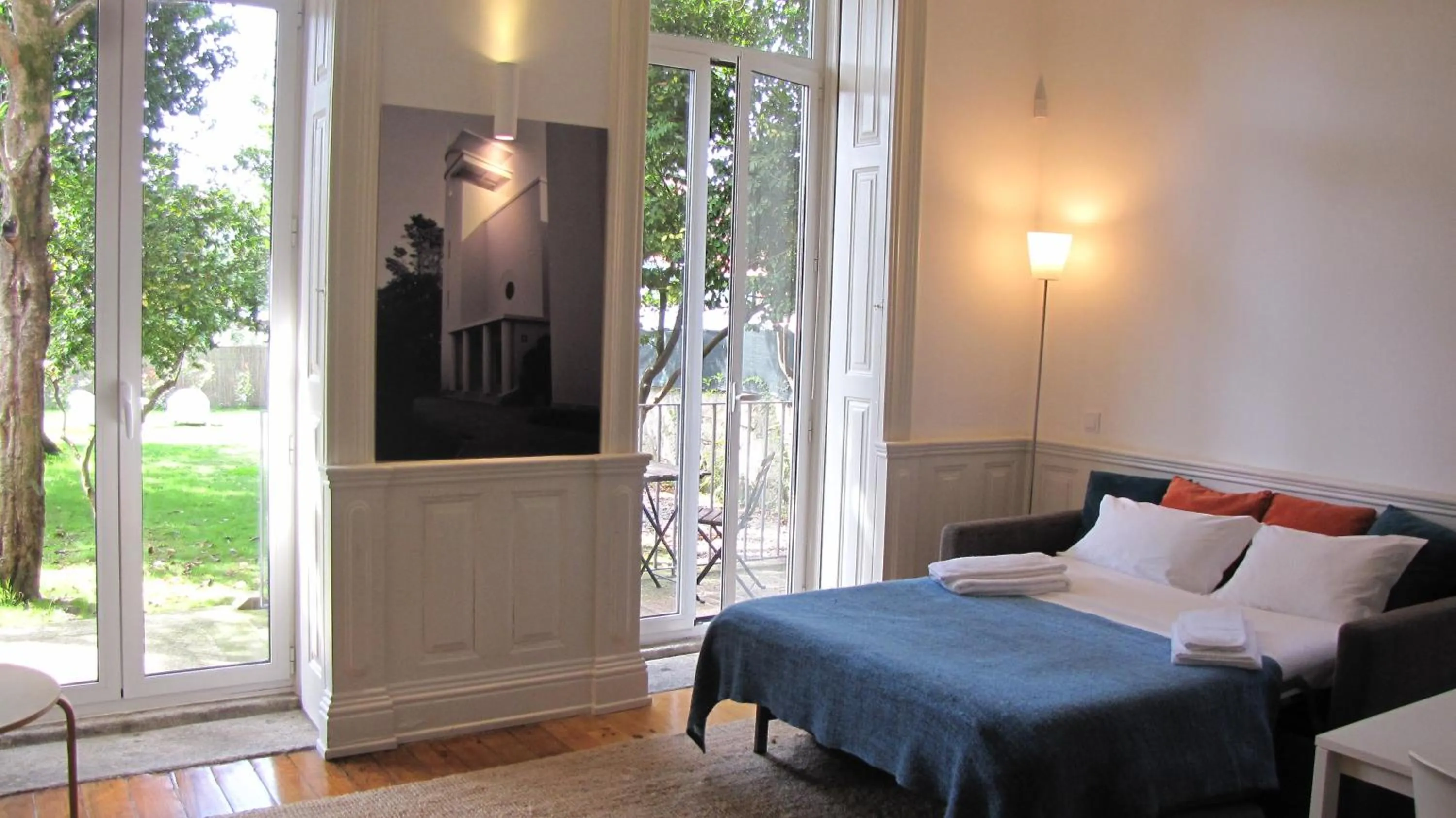 Bed in Koolhouse Porto